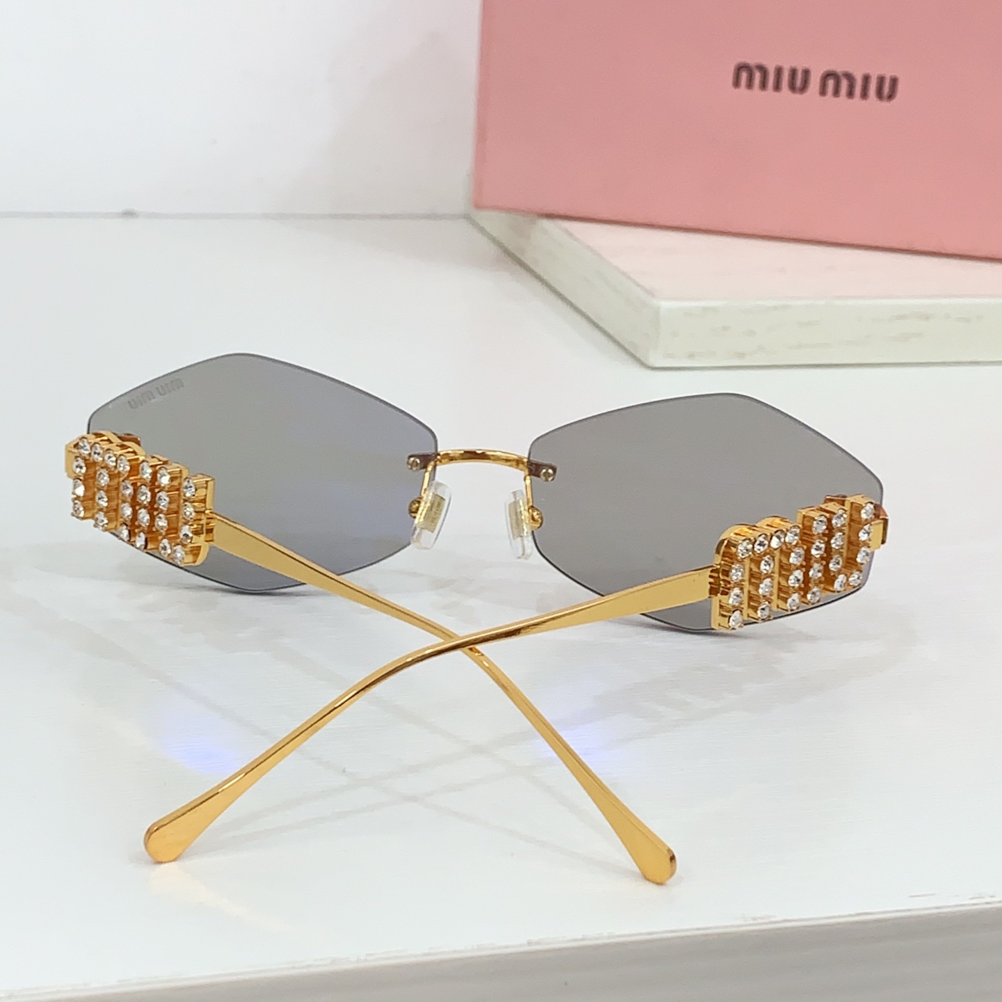  MIU MIU
MODELSMU 5692TS
SIZE：50口18-140
