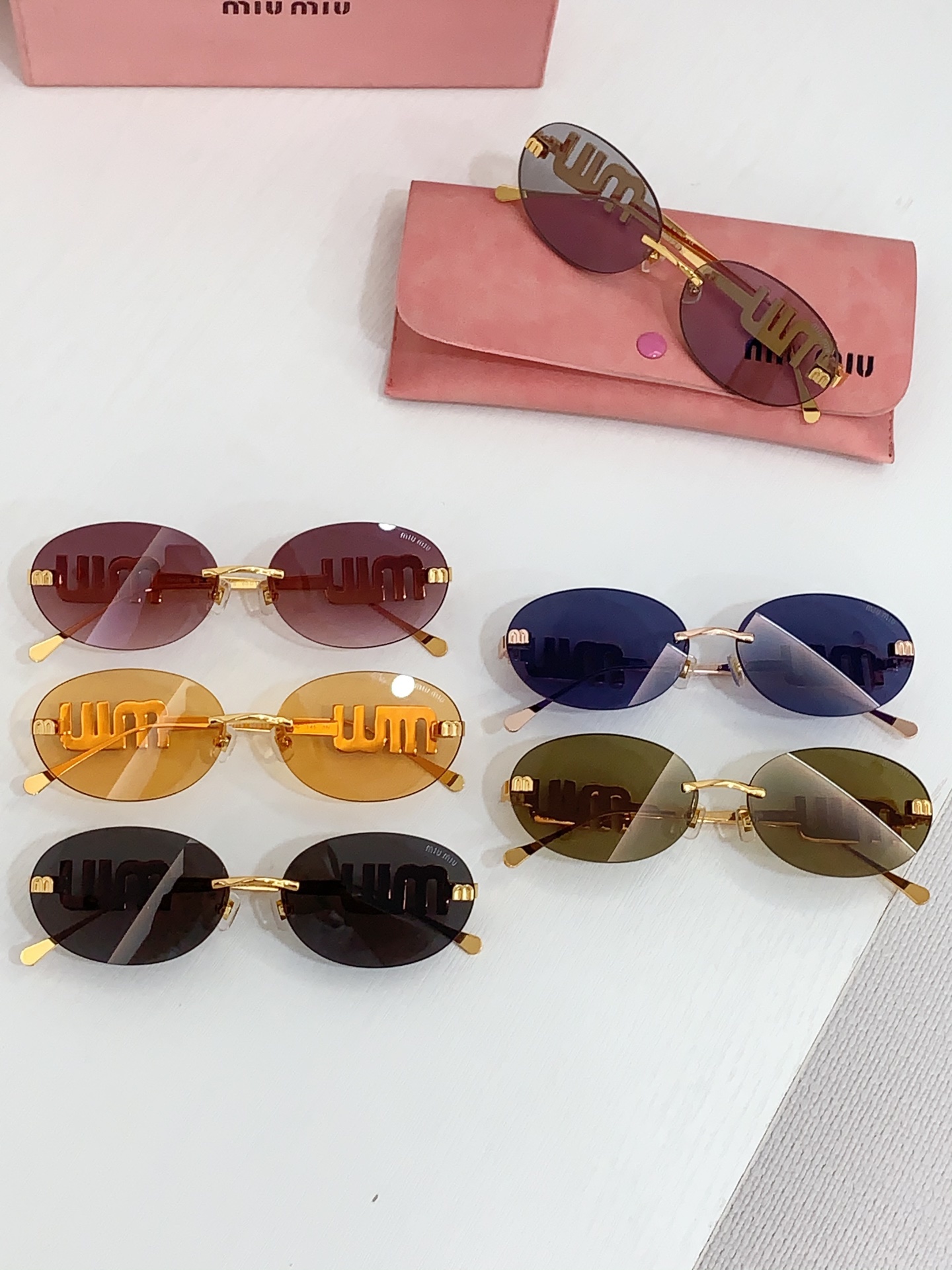  MIU MIU
MODELSMU 5693TS
SIZE：50口18-140
