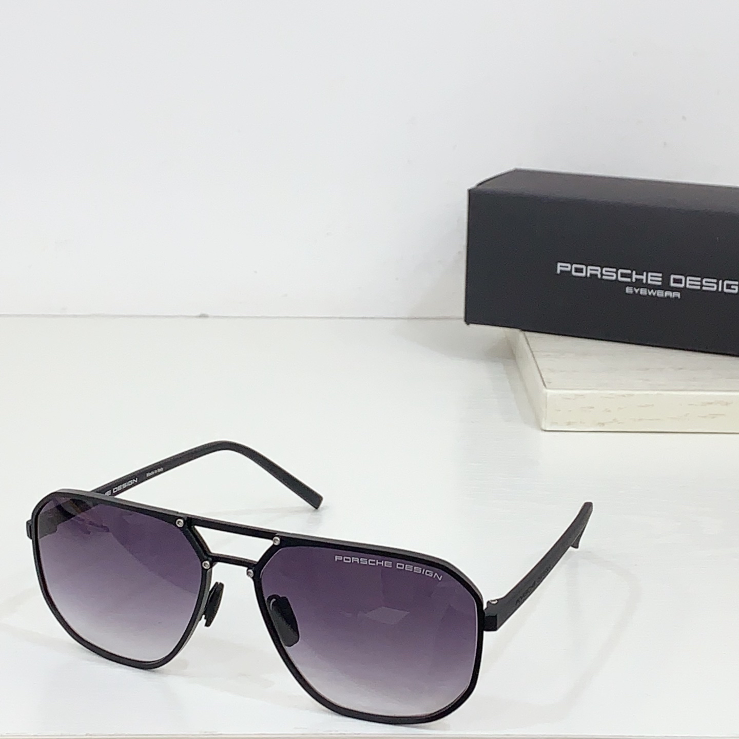  PORSCHE DESIG*
MODEL：
SIZE：61口17-145
