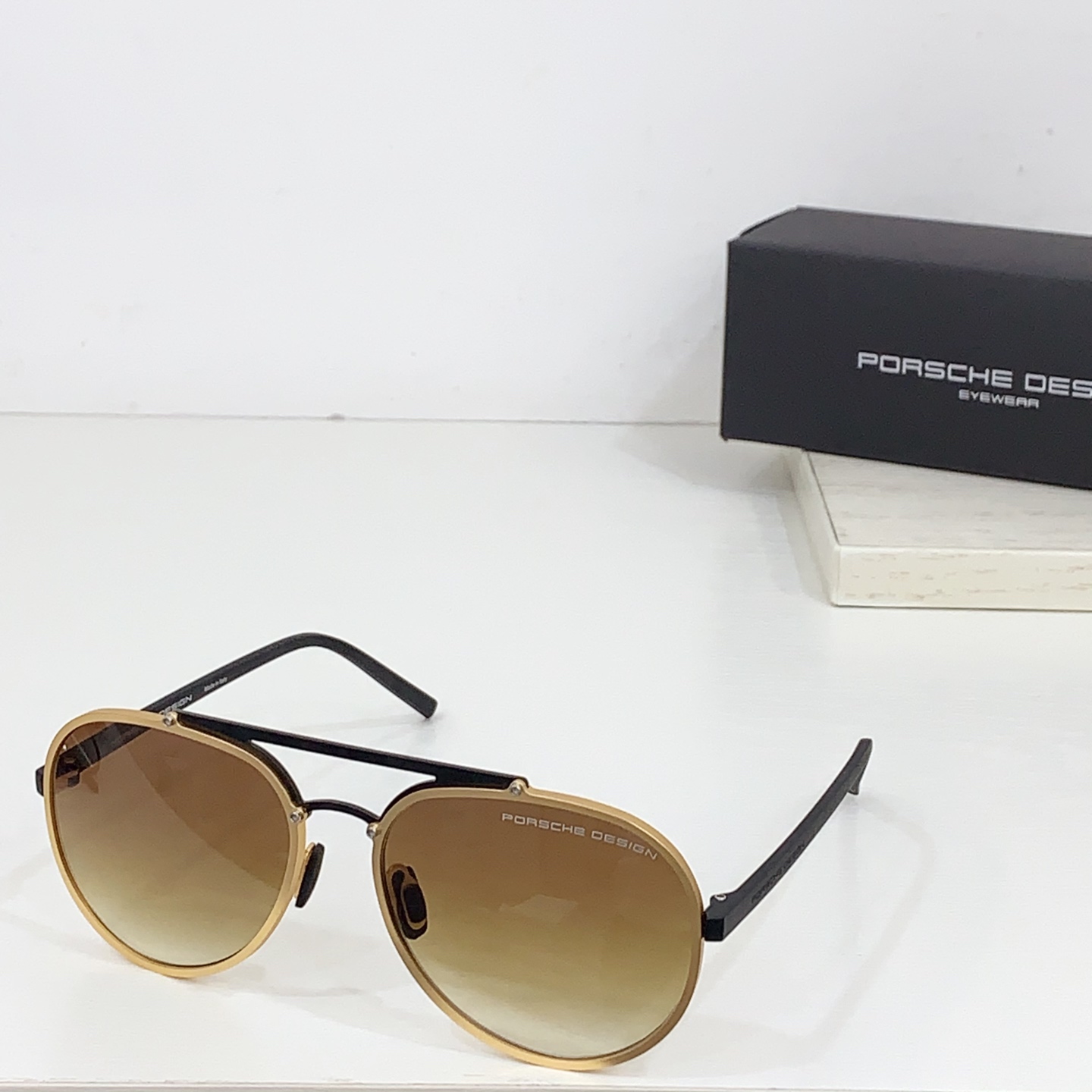  PORSCHE DESIG* 
MODEL 
SIZE：55口20-145

