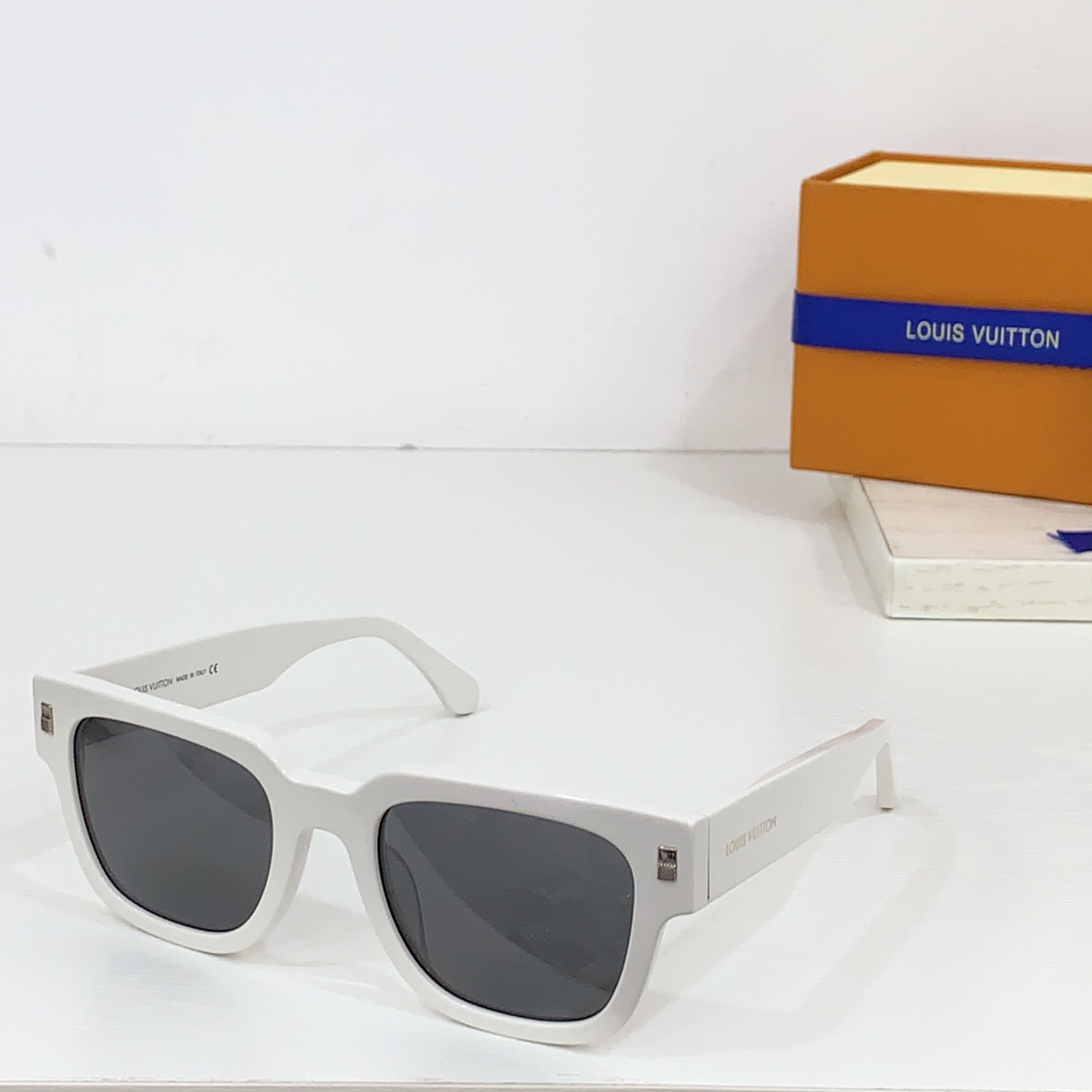 NO:242550,LOUIS VUITTONMODELZ2622E SIZE52-Odd 23-Glasses Sunglasses Sunglasses, Glasses, louis vuitton19860909LOUIS VUITTONMODELZ2622E SIZE52口23-眼镜墨镜太阳镜,眼镜,louis vuitton,glasses