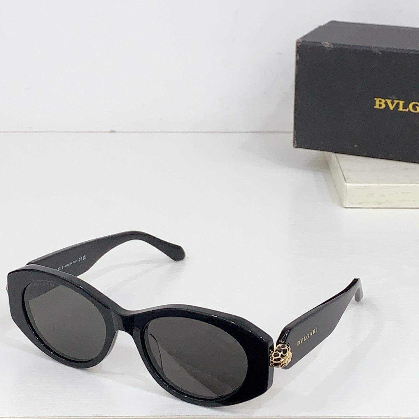 NO:242567,Spirit Snake Series MODEL:BV 40007I SIZE:52-mouth 19 glasses sunglasses sunglasses, glasses, bottega veneta19860909灵蛇系列 MODEL:BV 40007I SIZE:52口19 眼镜墨镜太阳镜,眼镜,bottega veneta,glasses