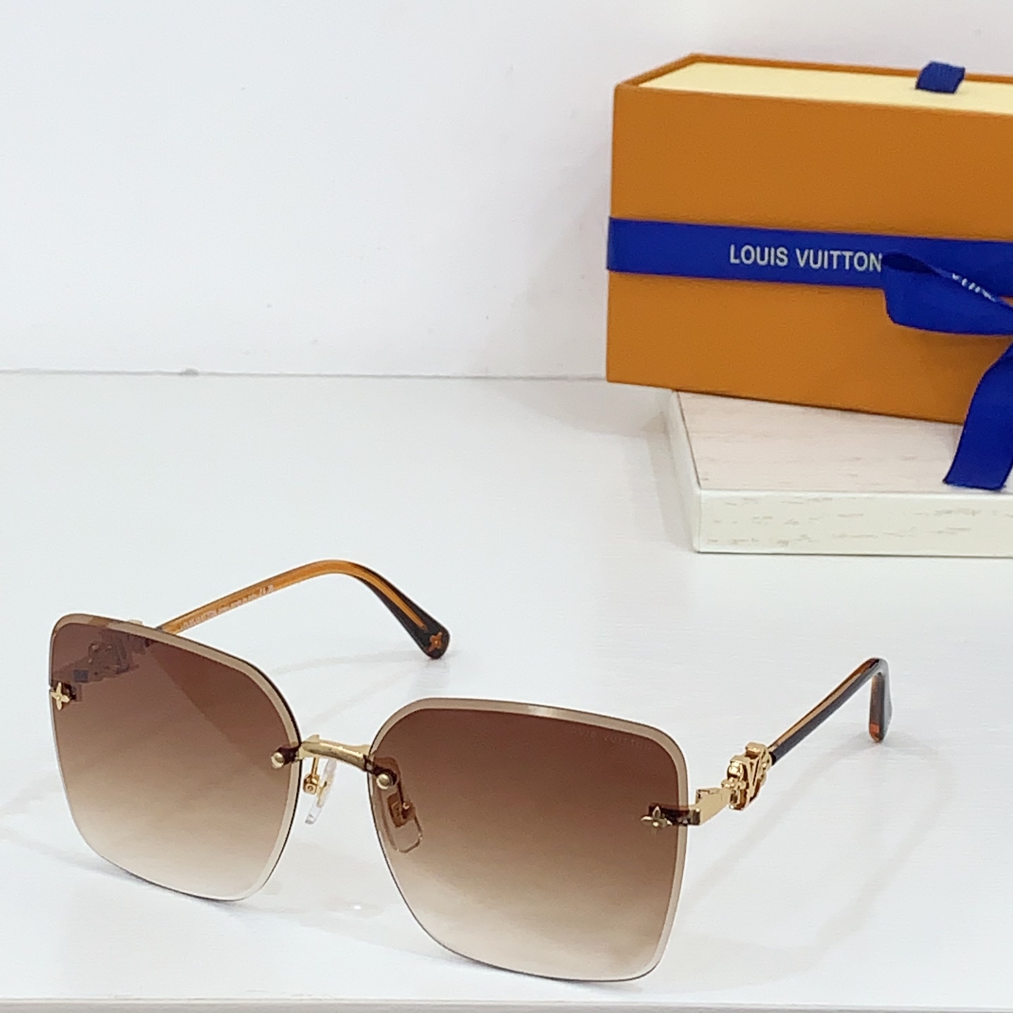 NO:242589,LOUIS VUITTO*MODELZ1313 SIZE62-Odd 14-Glasses Sunglasses Sunglasses, Glasses, louis vuitton19860909LOUIS VUITTO*MODELZ1313 SIZE62口14-眼镜墨镜太阳镜,眼镜,louis vuitton,glasses