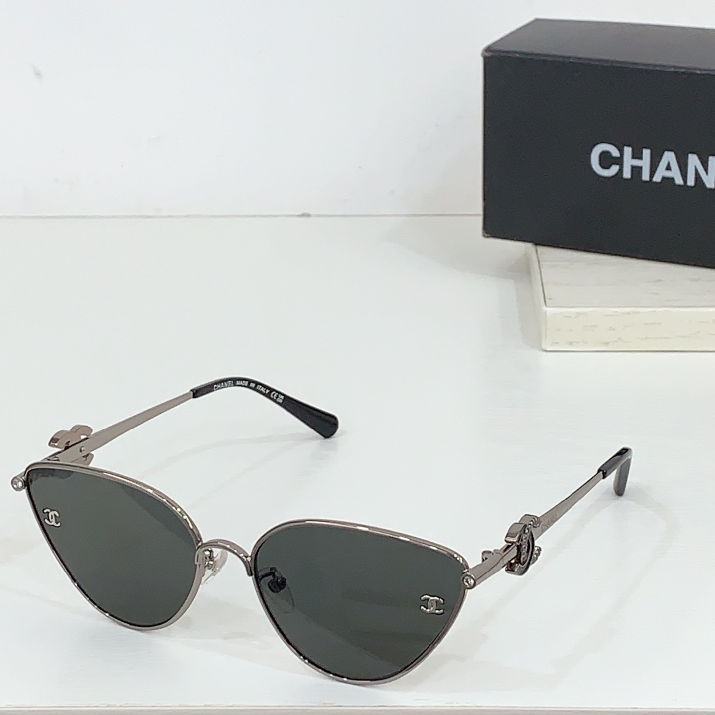 NO:243030,CHANE* Mod:ch8831 Size:47-17- Glasses sunglasses, glasses, chanel19860909CHANE* Mod:ch8831 Size:47-17- 眼镜墨镜太阳镜,眼镜,chanel,glasses