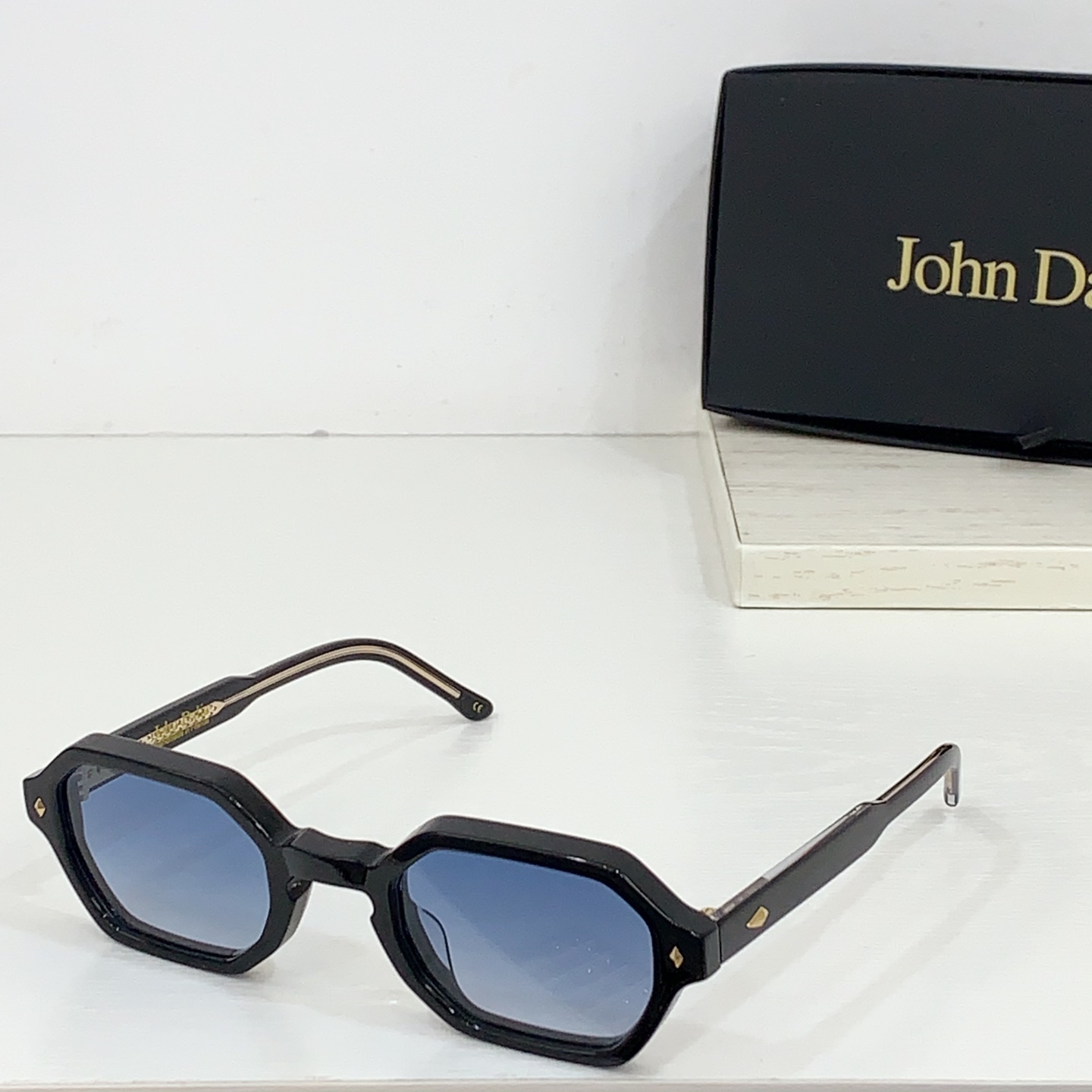 p410 JOHN Dalia Mod:JUDE SIze: 51-26-p305