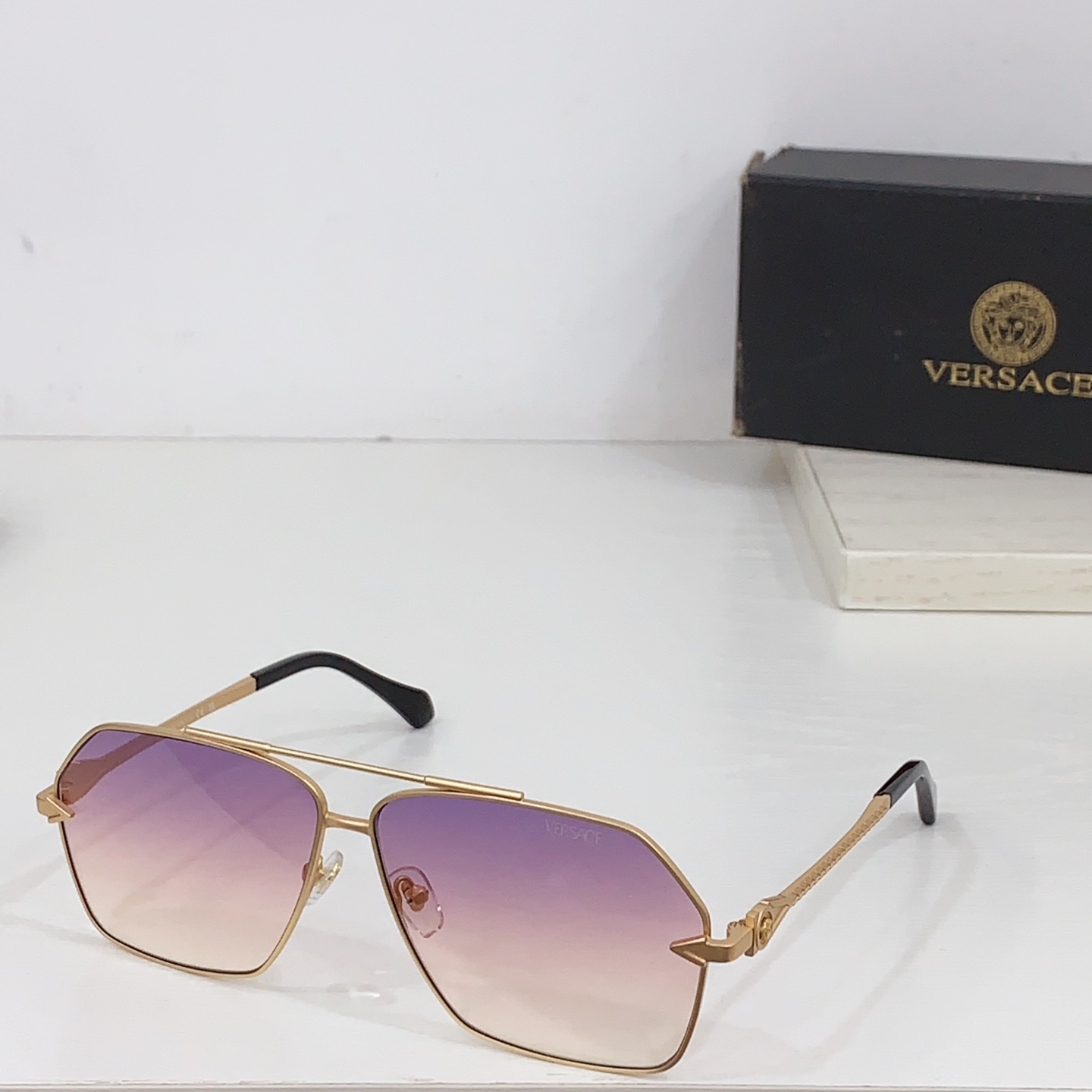 VERSAC*
MODEL：2284
SIZE：63口11-142
