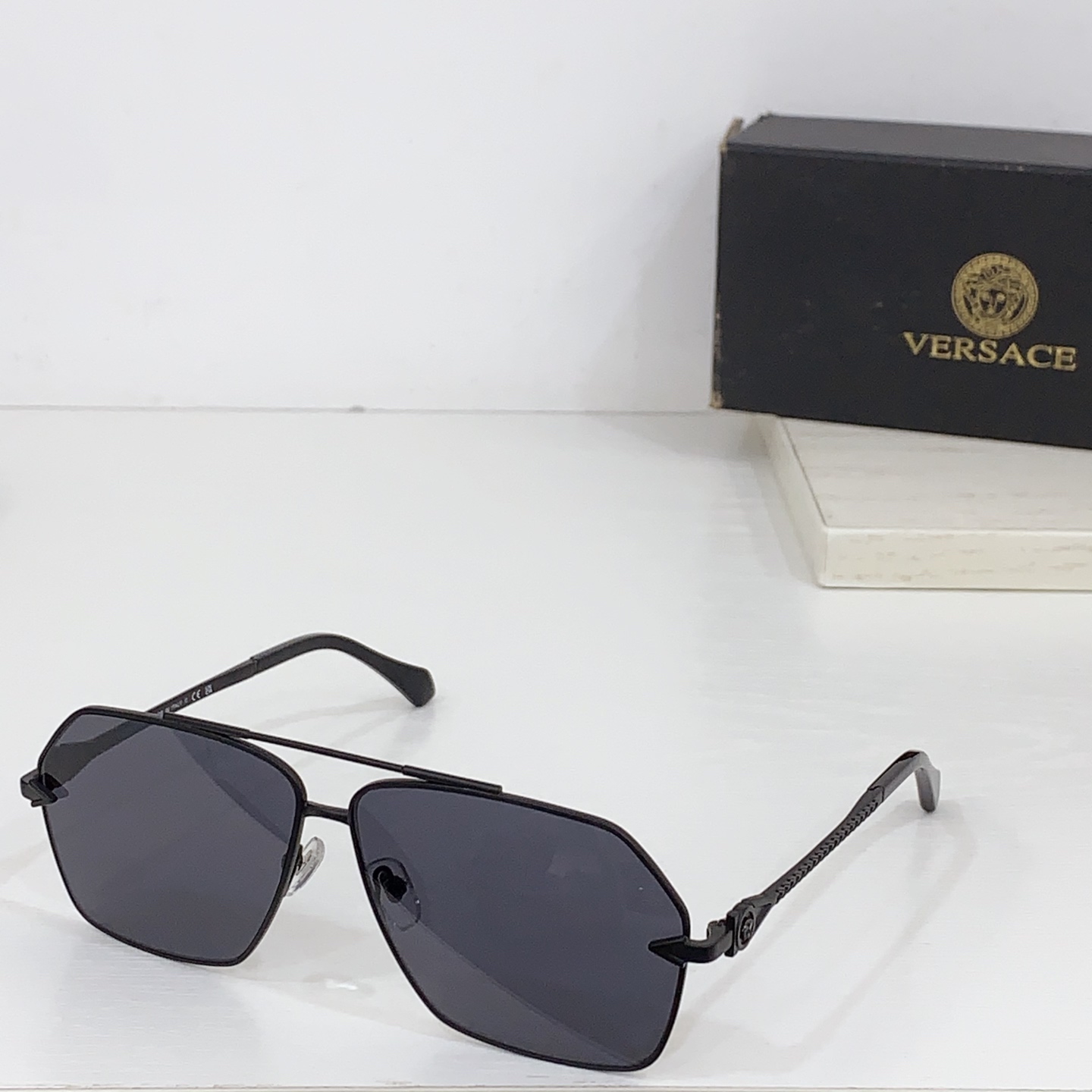 VERSAC*
MODEL：2284
SIZE：63口11-142
