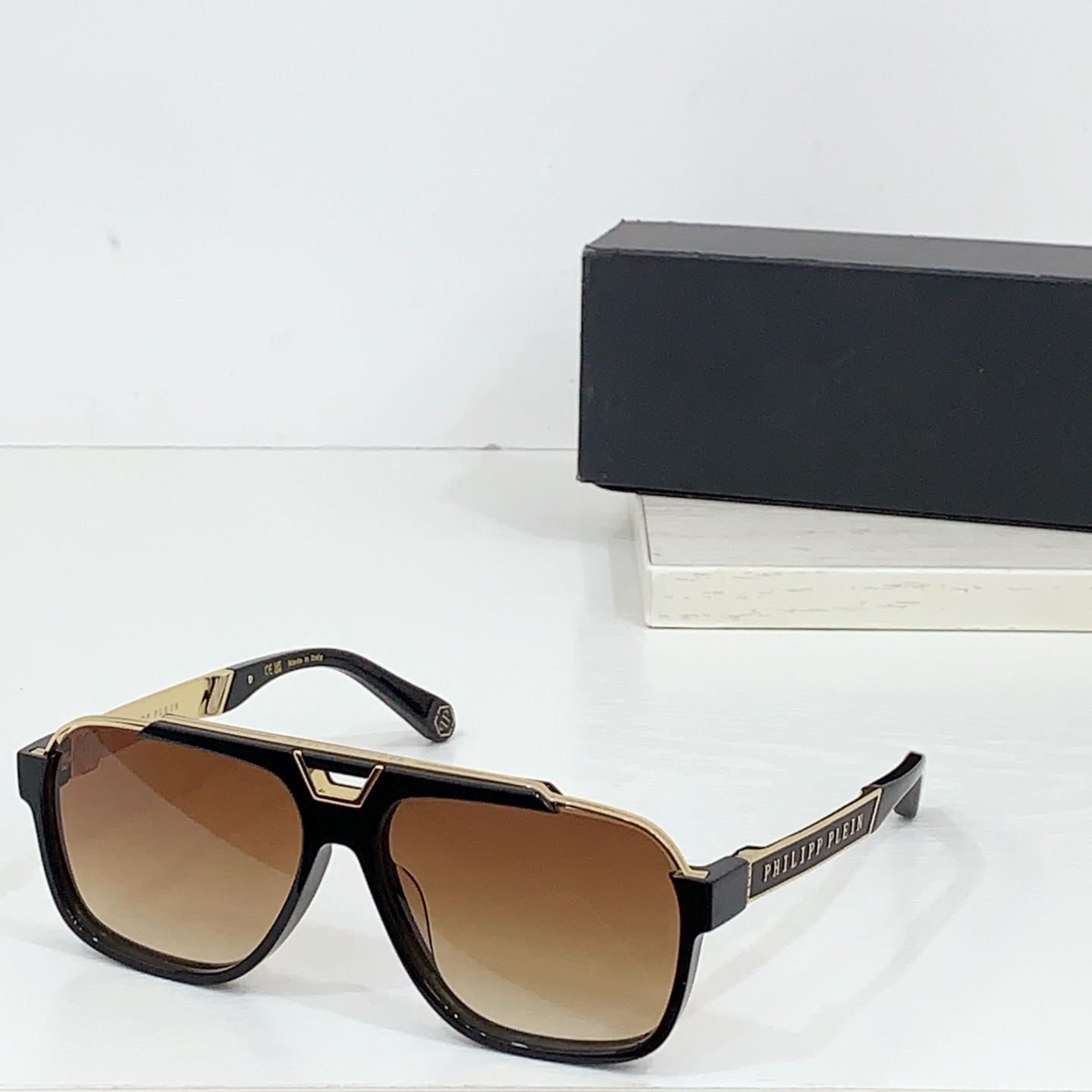 Philipp Plein Sunglasses: Metal Details, Brand Labels, Model SP118M, Size 61 16-145