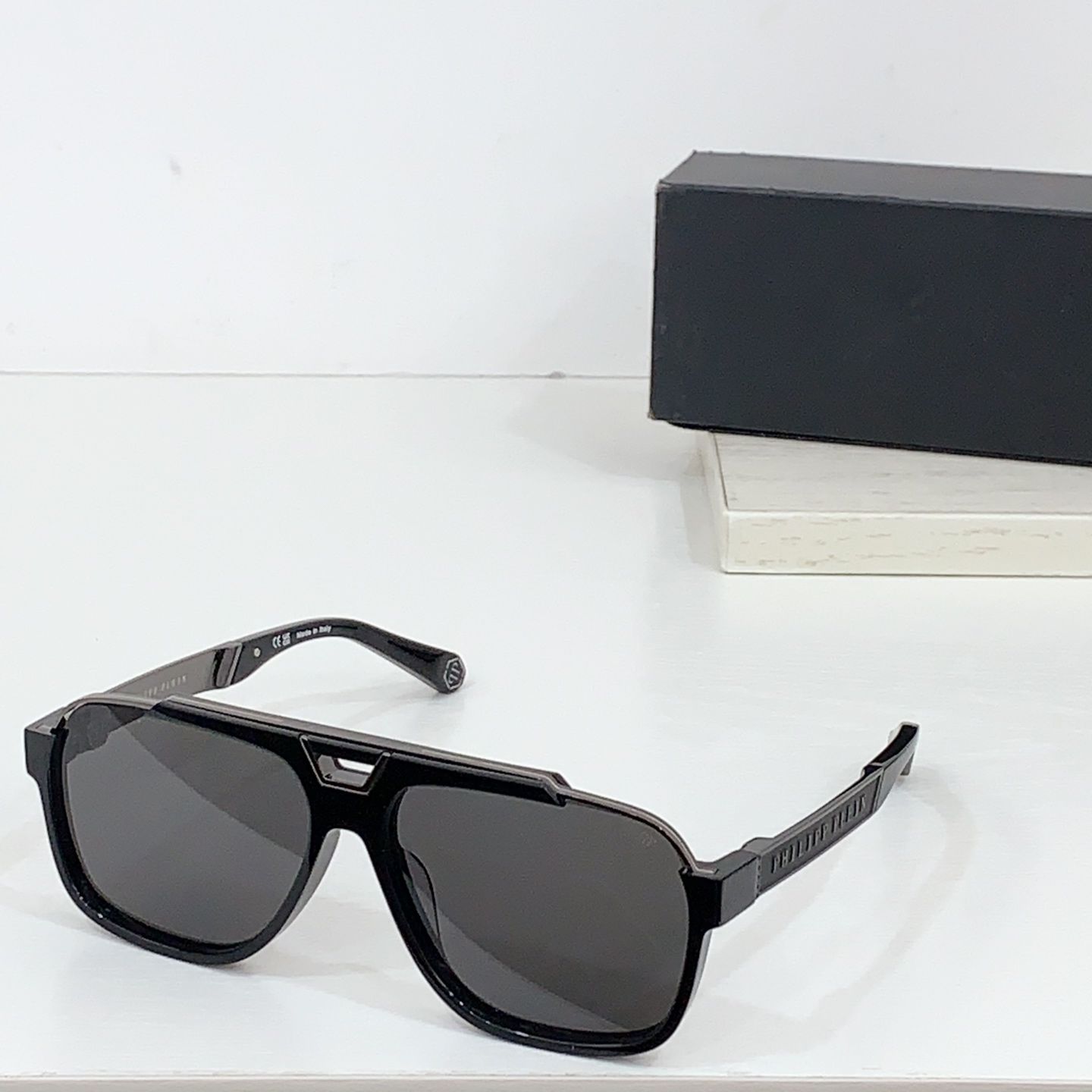 Philipp Plein Sunglasses: Metal Details, Brand Labels, Model SP118M, Size 61 16-145 - 图片 6