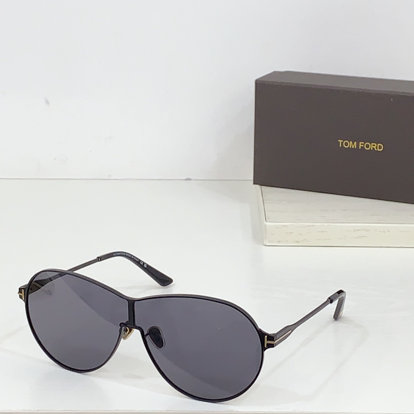 NO:244406,Tom FOR* Official website original one to one model number FT1174, SIZE71□2-classic board with metal frame, laser TF logo above metal temples high-end and atmospheric, the latest nose pad middle beam design is super cool and amazing~ glasses sunglasses, glasses, tom ford, tom ford19860909汤姆福*TOM FOR* 官网原版一比一 款号FT1174,SIZE71□2-经典板材搭配金属框架,金属镜腿上方镭射TF logo高端大气,最新鼻托中梁设计超酷超绝～眼镜墨镜太阳镜,眼镜,tom ford,tom ford,glasses