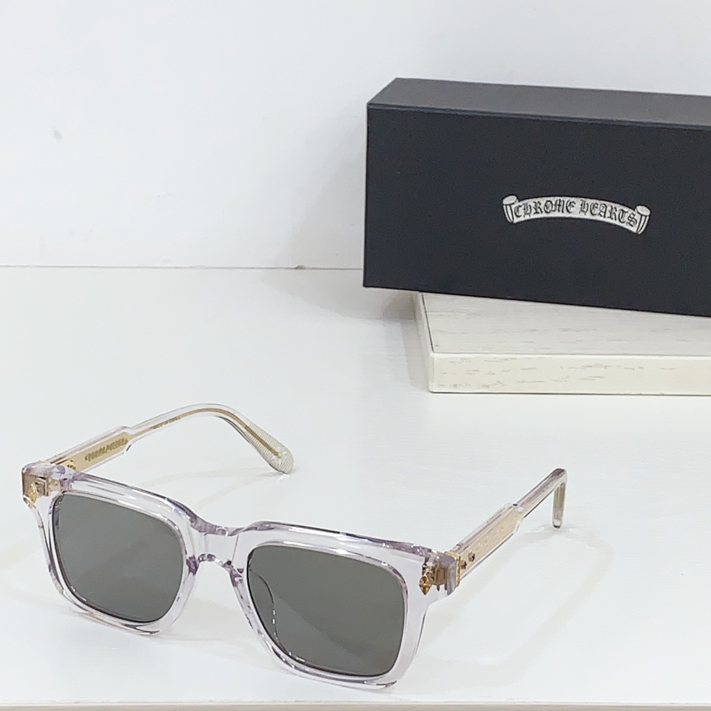 NO:244964,CHROME HEART*MODELAMBIDIXTROUSSIZE52 port 19-delivery mirror cloth~ sunglasses sunglasses, glasses, manolo blahnik, chrome hearts19860909CHROME HEART*MODELAMBIDIXTROUSSIZE52口19-配送镜布～ 太阳眼镜墨镜太阳镜,眼镜,manolo blahnik,chrome hearts,glasses