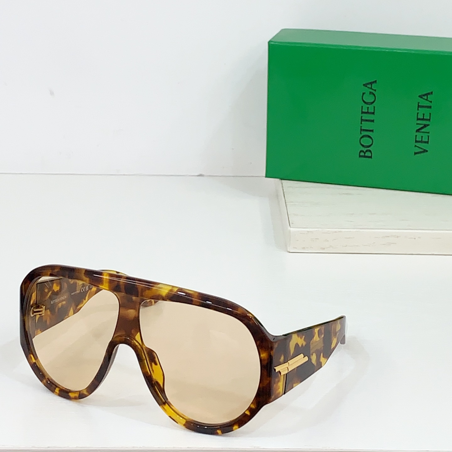 NO:245802,Super cool goggles, huge and small face BOTTEGA VENETA MODBV SIZE132 1-129 glasses sunglasses sunglasses, glasses, bottega veneta, bottega veneta19860909超酷大风镜 巨显脸小 BOTTEGA VENETA MODBV SIZE132口1-129 眼镜墨镜太阳镜,眼镜,bottega veneta,bottega veneta,glasses