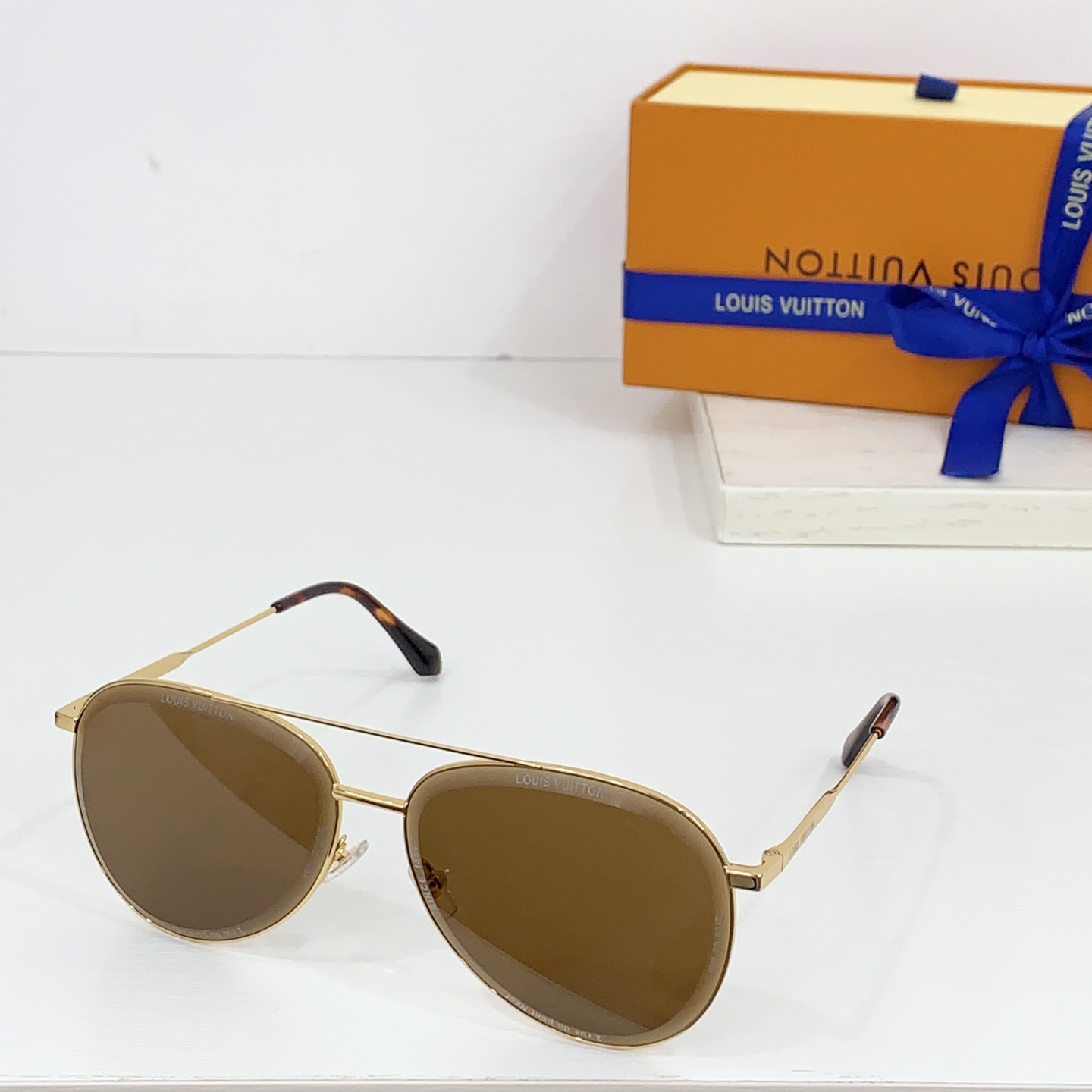 NO:245792,LOUIS VUITTON MODELZ2625U SIZE62 port 15- glasses sunglasses sunglasses, glasses, louis vuitton19860909LOUIS VUITTON MODELZ2625U SIZE62口15- 眼镜墨镜太阳镜,眼镜,louis vuitton,glasses