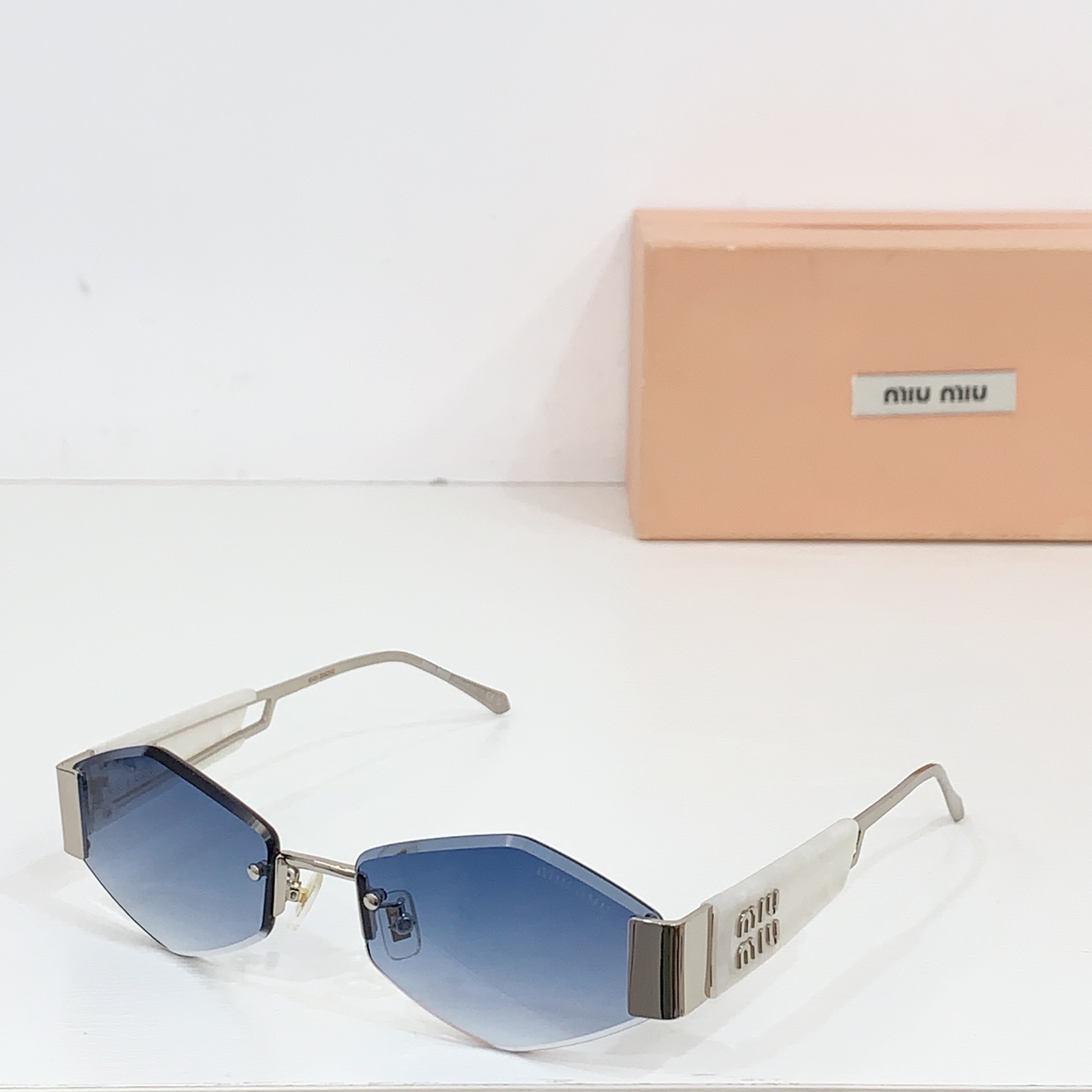 NO:245826,MIU MIU MODEL: SMU16ZS SIZE56-18- Glasses sunglasses, glasses, miumiu19860909MIU MIU MODEL: SMU16ZS SIZE56-18- 眼镜墨镜太阳镜,眼镜,miumiu,glasses