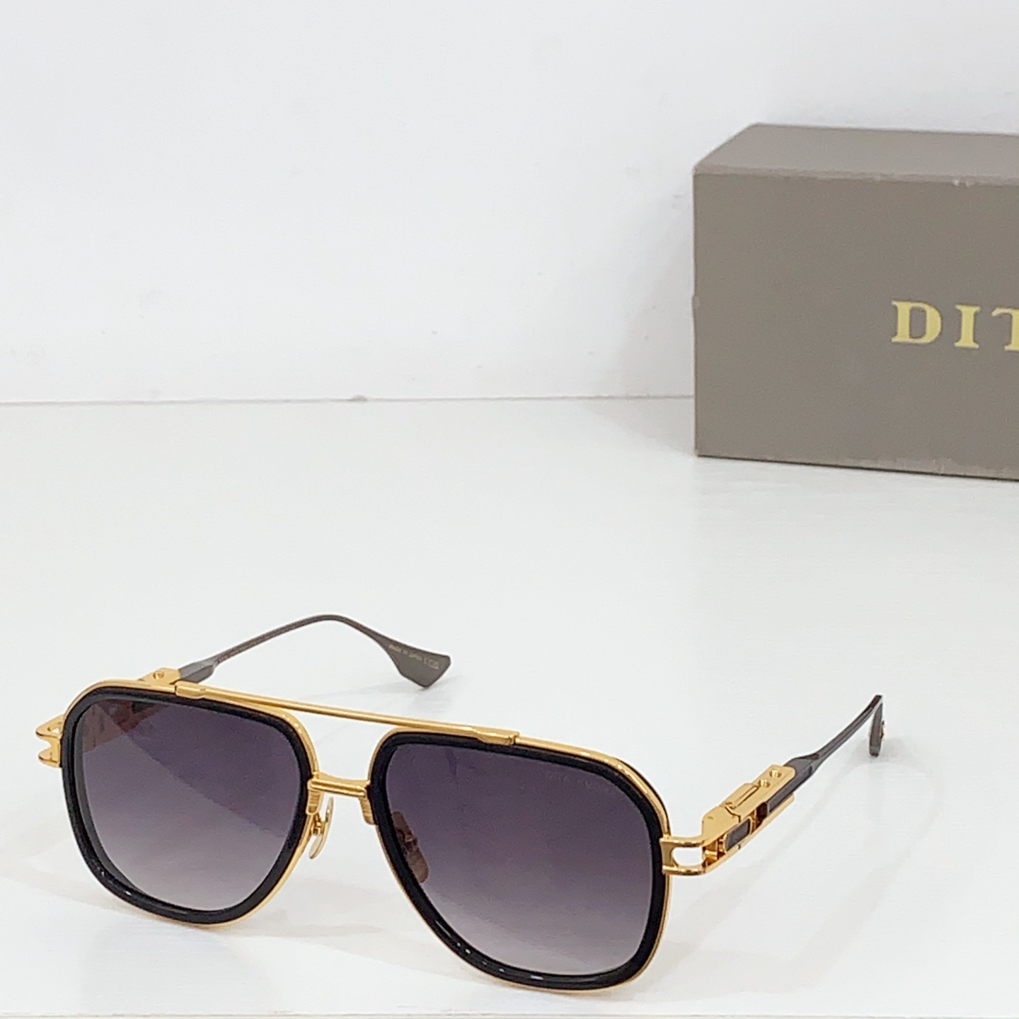 NO:247052,DITAMODELDTSSIZE57-Odd 17-137 Glasses Sunglasses Sunglasses, Glasses19860909DITAMODELDTSSIZE57口17-137眼镜墨镜太阳镜,眼镜,glasses