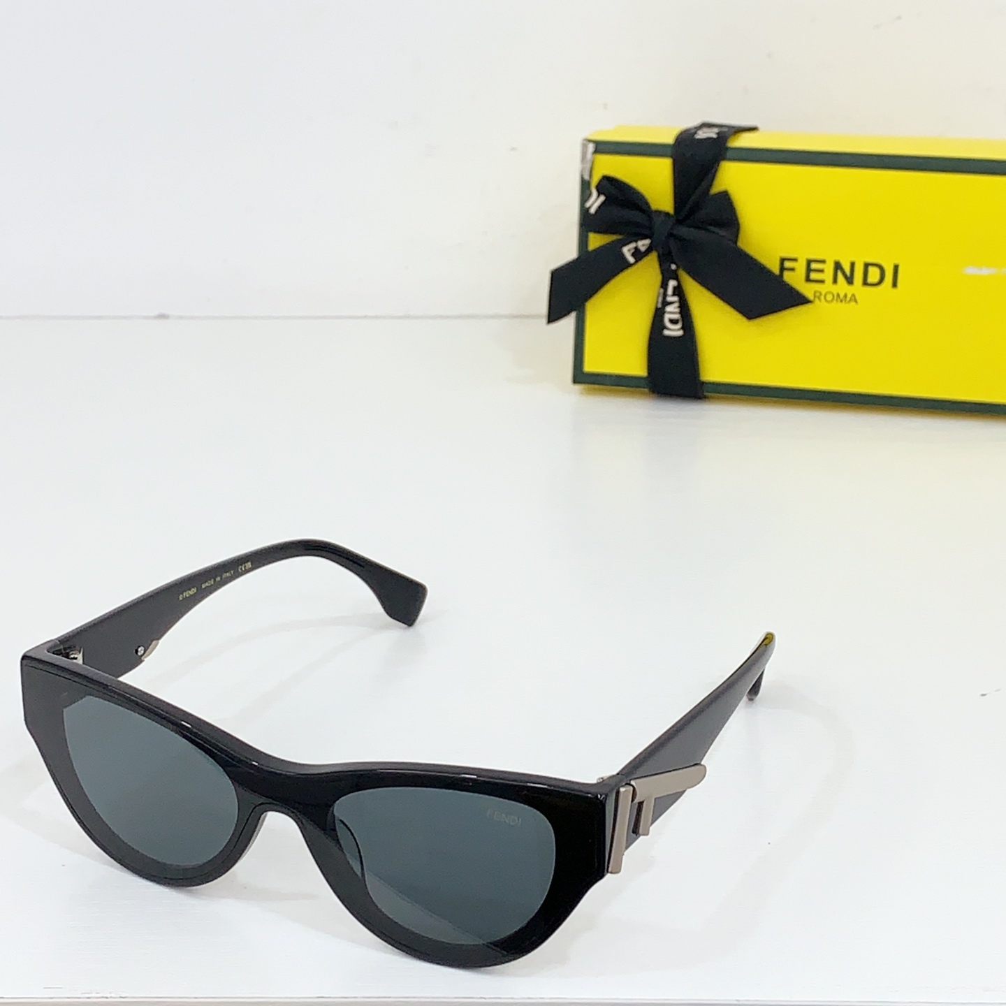 NO:247157,FEND*MODEL: F0L087VSIZE: 143 mouth 0-glasses sunglasses, glasses, fendi19860909FEND*MODEL: F0L087VSIZE:143口0-眼镜墨镜太阳镜,眼镜,fendi,glasses