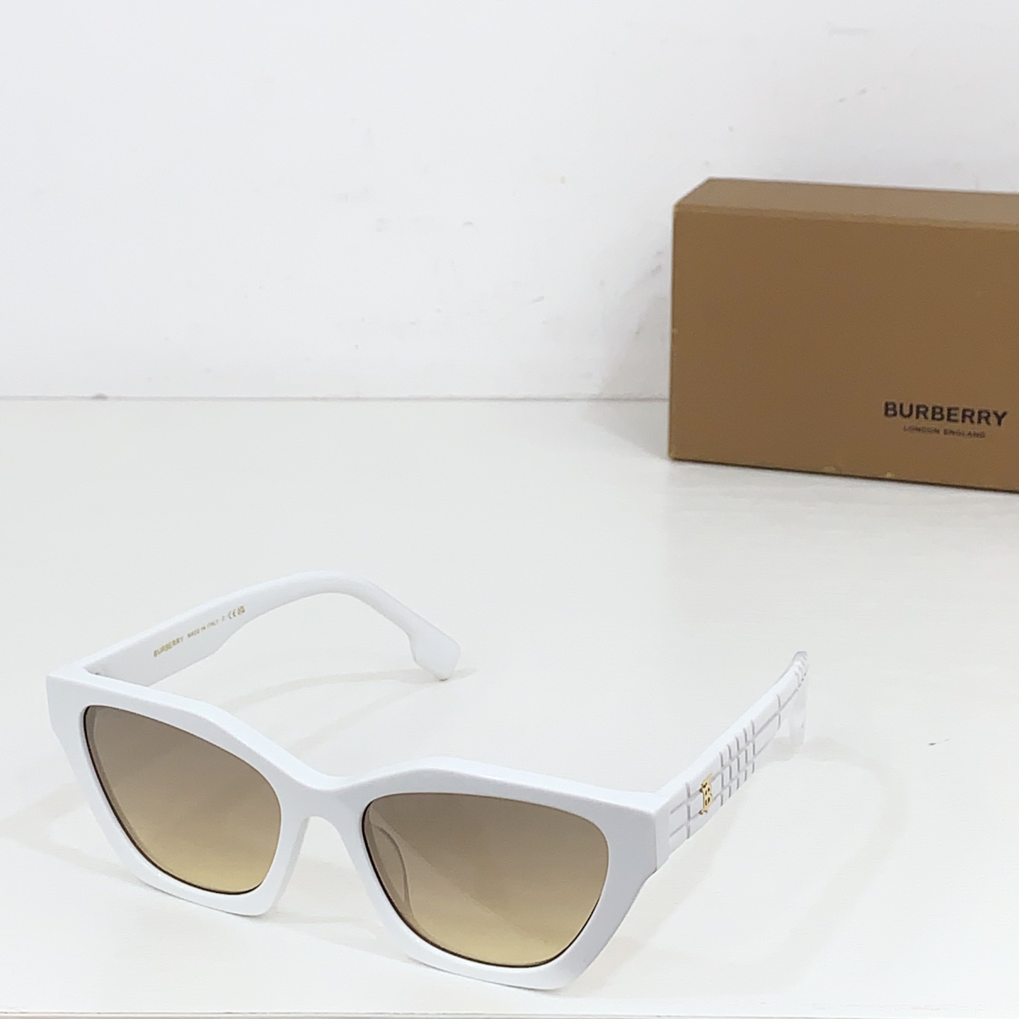NO:248588,BURBERR*MODELBE6012SIZE55-Odd 15-Glasses Sunglasses Sunglasses Sunglasses Sunglasses, Swimsuits, Swimsuits, Bikinis Glasses, Burberry, Swimsuits, Bikinis19860909BURBERR*MODELBE6012SIZE55口15-眼镜墨镜太阳镜眼镜墨镜太阳镜,泳衣，泳裤，比基尼眼镜,burberry,swimsuits,bikinis,glasses