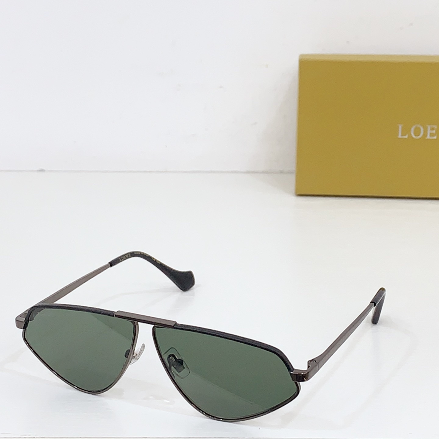 NO:249160,LOEWR MODLW40039U Size61 port 8-143 glasses sunglasses sunglasses, glasses, loewe19860909LOEWR MODLW40039U Size61口8-143 眼镜墨镜太阳镜,眼镜,loewe,glasses
