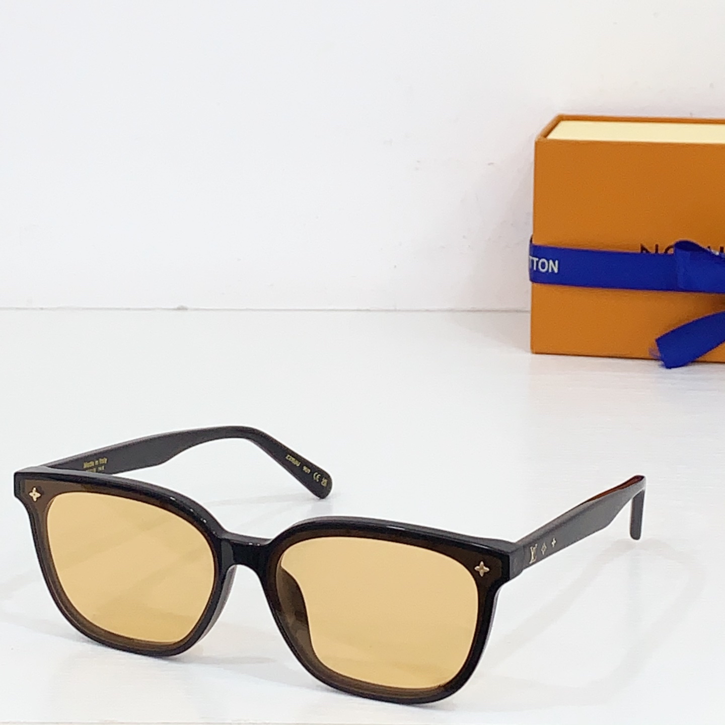 NO:249234,Original high quality LOUIS VUITTO* MODZ2136 Z2151 Z2152 Z2153 Z2154 SIZE63 port 15-146 glasses sunglasses sunglasses, glasses, louis vuitton19860909原版高品质 LOUIS VUITTO* MODZ2136 Z2151 Z2152 Z2153 Z2154 SIZE63口15-146 眼镜墨镜太阳镜,眼镜,louis vuitton,glasses