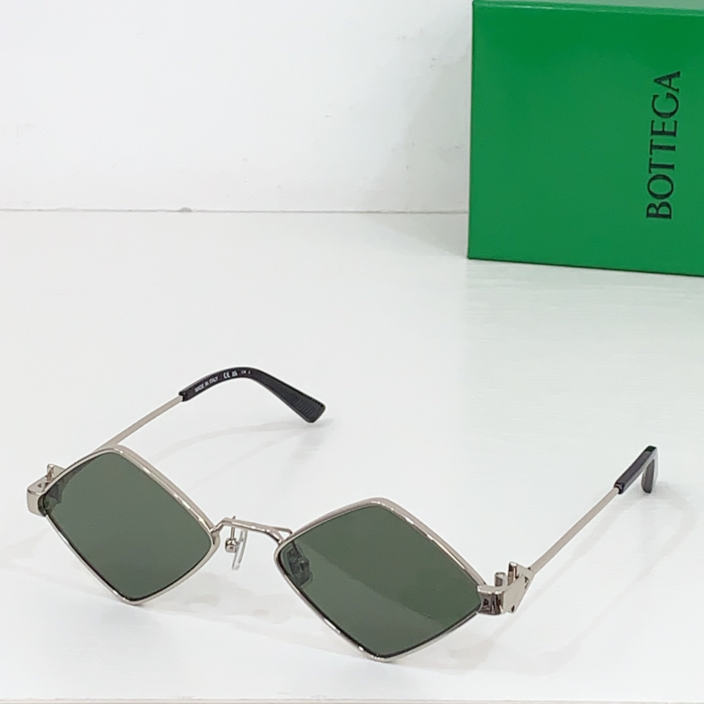 NO:250018,Bottega Venet* Classic BV Triangle buckle mod BV Size:57-16- Glasses sunglasses, glasses, bottega veneta, bottega veneta19860909Bottega Venet* 经典bv三角扣 mod BV Size:57-16- 眼镜墨镜太阳镜,眼镜,bottega veneta,bottega veneta,glasses