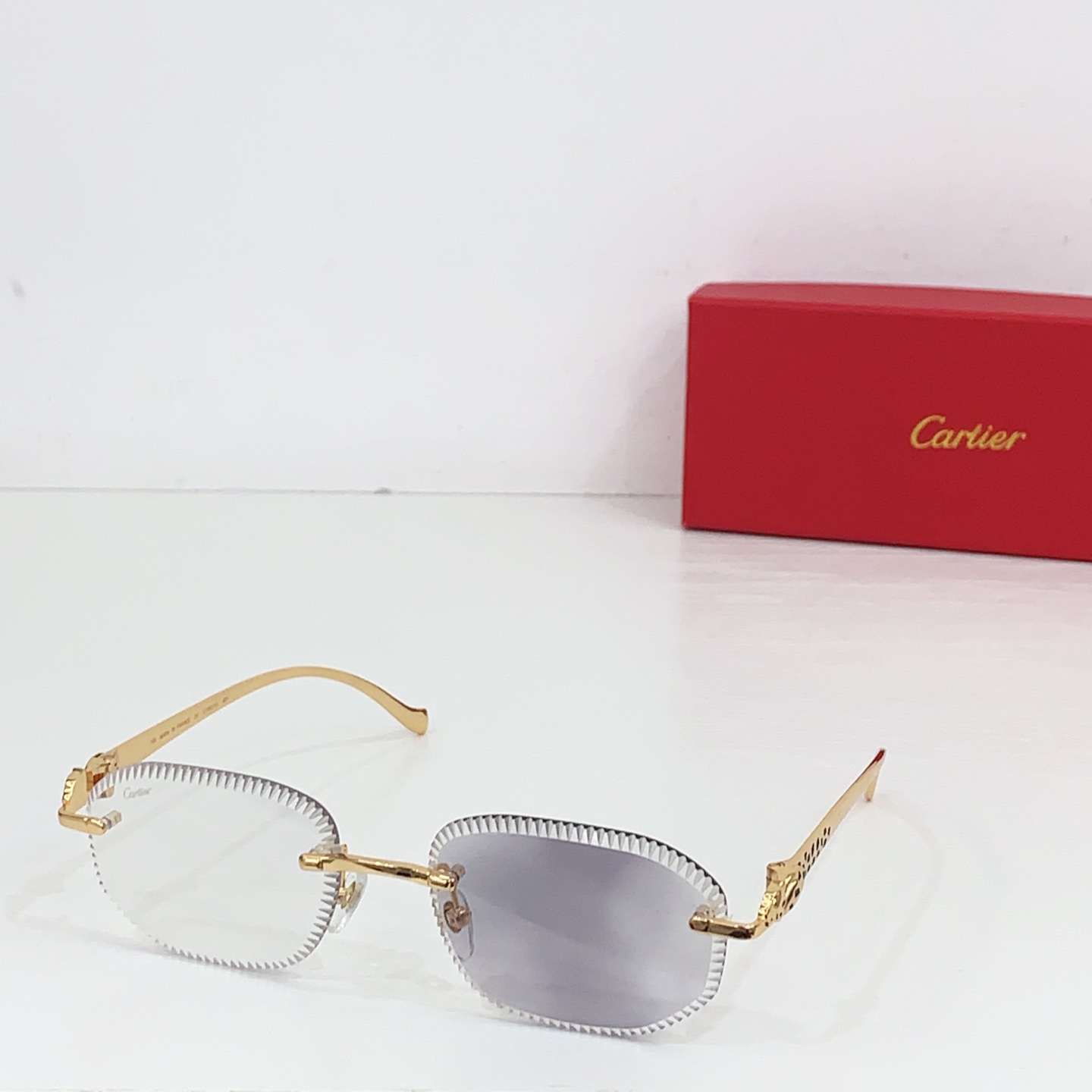 NO:251223,Cartier round ModCT9527O Size56-17 photo chromic lenes glasses sunglasses sunglasses, glasses, cartier19860909Cartier 圆形 ModCT9527O Size56-17 photo chromic lenes 眼镜墨镜太阳镜,眼镜,cartier,glasses