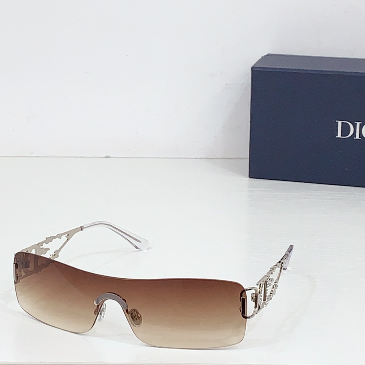 NO:251239,DIO* MODEL:Fire 75BHY SIZE:0- Glasses sunglasses, glasses, dior19860909DIO* MODEL:Fire 75BHY SIZE:0- 眼镜墨镜太阳镜,眼镜,dior,glasses