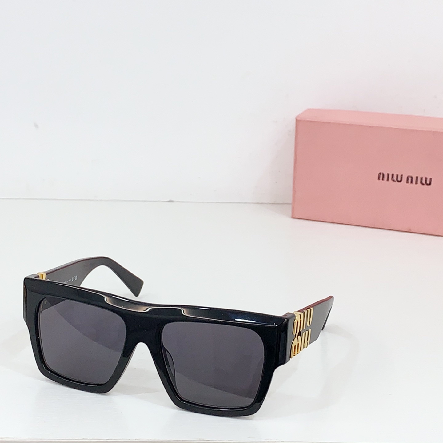 NO:251263,90 MIU MI*MODEL:SMU 10W SIZE57 port 20-glasses sunglasses, glasses, miumiu1986090990 MIU MI*MODEL:SMU 10W SIZE57口20-眼镜墨镜太阳镜,眼镜,miumiu,glasses