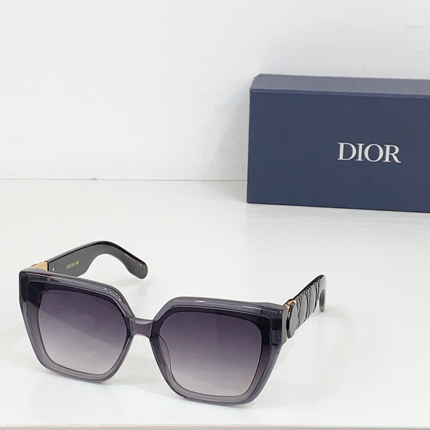 NO:251243,DIORMODEL: LADY95.22 S2I SIZE53-Port 21-Glasses Sunglasses Sunglasses, Glasses, Dior19860909DIORMODEL: LADY95.22 S2I SIZE53口21-眼镜墨镜太阳镜,眼镜,dior,glasses