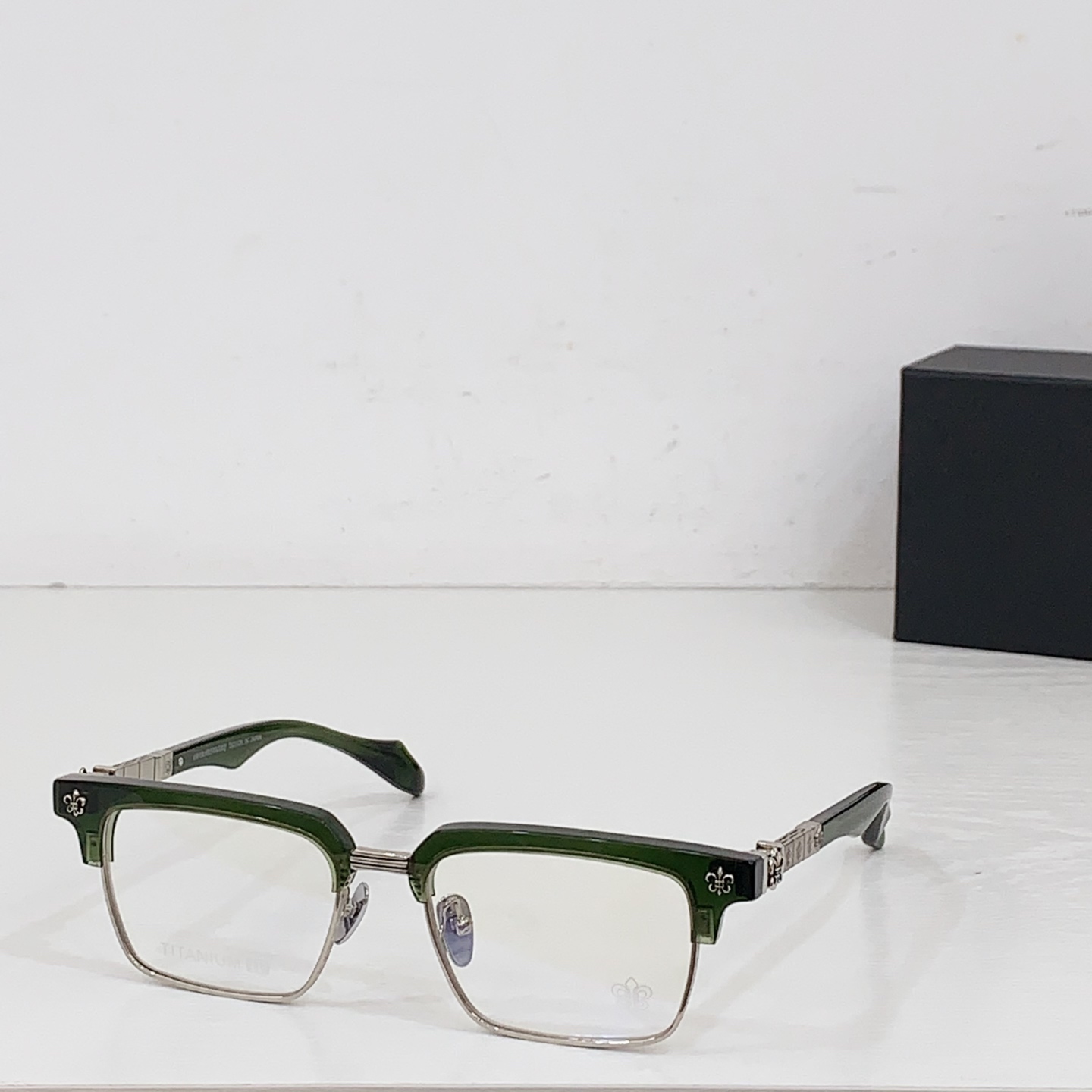 NO:252027,CHROME HEART*TiTi rack~ MODELCH8313 SIZE52 port 19- glasses sunglasses, glasses, chrome hearts19860909CHROME HEART*钛架～ MODELCH8313 SIZE52口19- 眼镜墨镜太阳镜,眼镜,chrome hearts,glasses