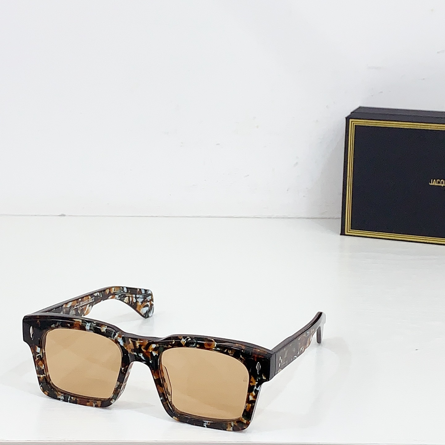 NO:252040,JACQUES MARIE MAGMODELKAINEISIZE51 port 21 delivery box～~color changing lens glasses sunglasses, glasses19860909JACQUES MARIE MAGMODELKAINEISIZE51口21配送盒子～～变色镜片眼镜墨镜太阳镜,眼镜,glasses