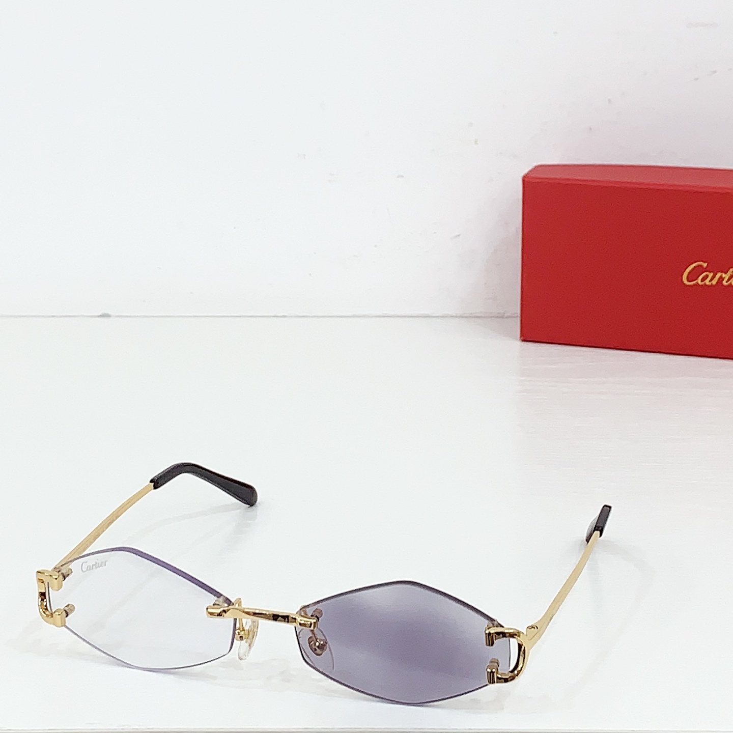 NO:252035,155Cartier* color change film European and American small narrow style CT8100359 Size: 48 27- glasses, sunglasses, sunglasses, glasses, cartier19860909155Cartier*变色片 欧美小窄款 CT8100359 Size:48口27- 眼镜墨镜太阳镜,眼镜,cartier,glasses