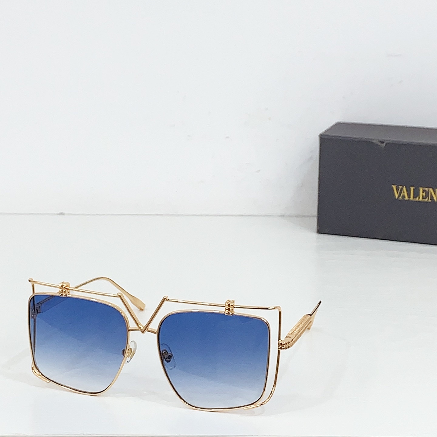 NO:252540,VALENTIN*MODELVLS116C SIZE60 17-142 Glasses Sunglasses Sunglasses, Glasses, Valentino19860909VALENTIN*MODELVLS116C SIZE60口17-142 眼镜墨镜太阳镜,眼镜,valentino,glasses
