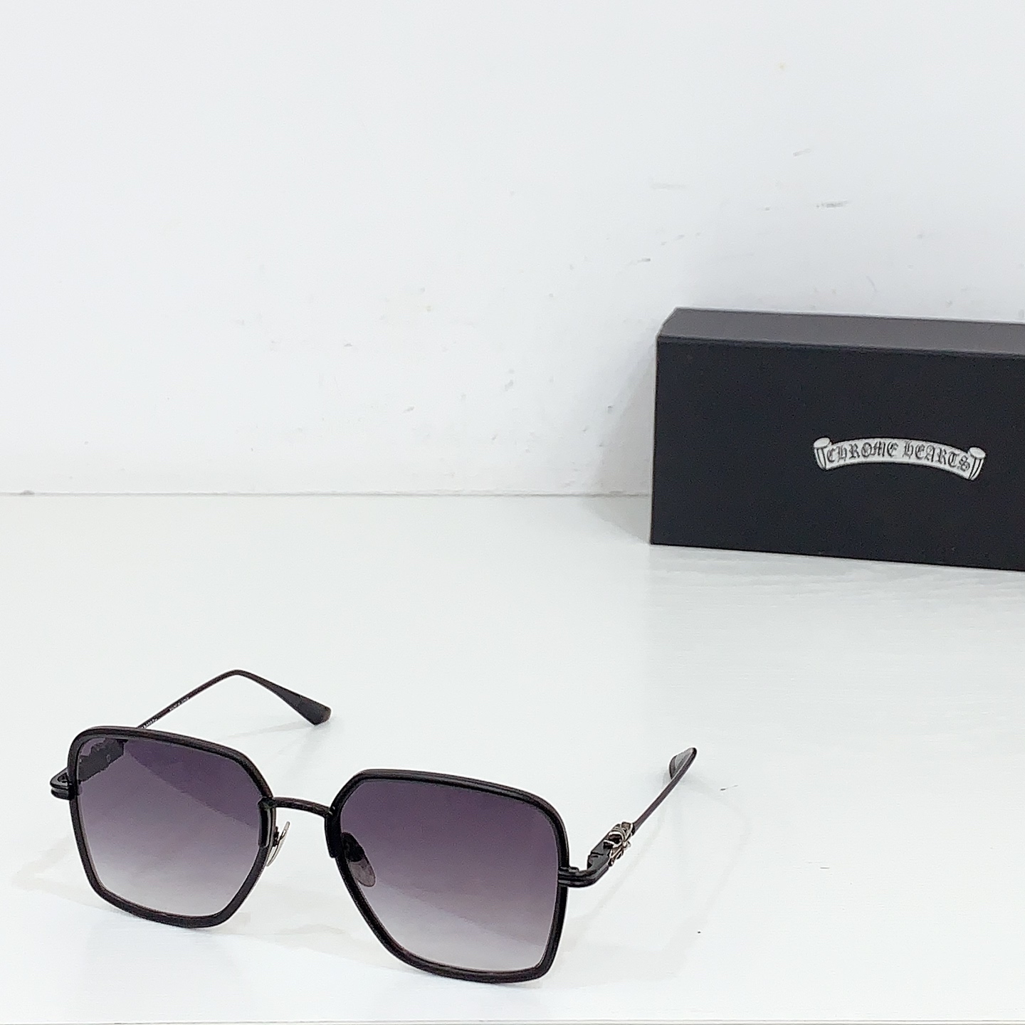 NO:253265,CHROME HEART*MODELDATA VVSIZE52-Port 22-Tiol ~~Glasses sunglasses, glasses, chrome hearts19860909CHROME HEART*MODELDATA VVSIZE52口22-钛～～眼镜墨镜太阳镜,眼镜,chrome hearts,glasses