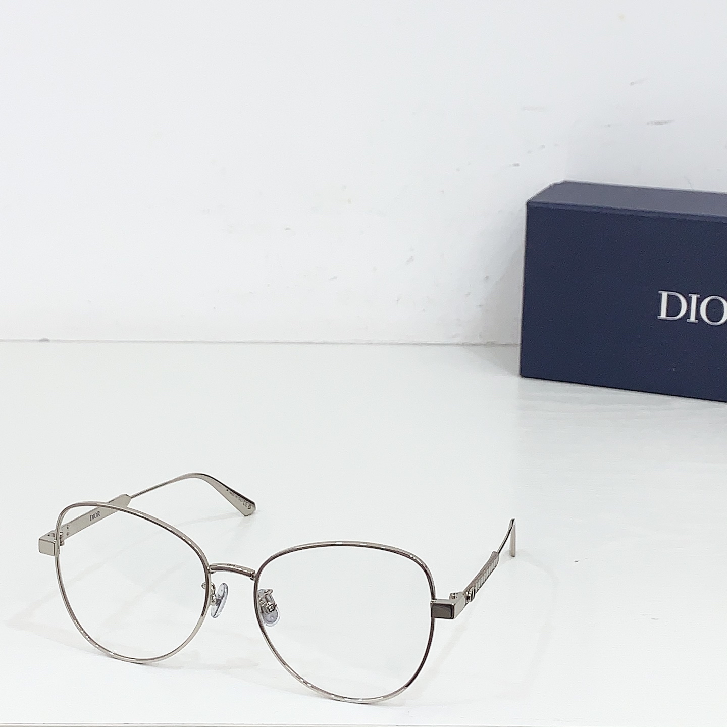 NO:253022,High-quality original nose pads comparable to zp Dior glasses metal rattan check butterfly DIORCANNAGEO B1F SIZE54-mouth 18- glasses sunglasses sunglasses, glasses, dior, dior19860909高品质原版鼻托 媲美zp Dior迪奥眼镜金属藤格纹蝶形 DIORCANNAGEO B1F SIZE54口18- 眼镜墨镜太阳镜,眼镜,dior,dior,glasses