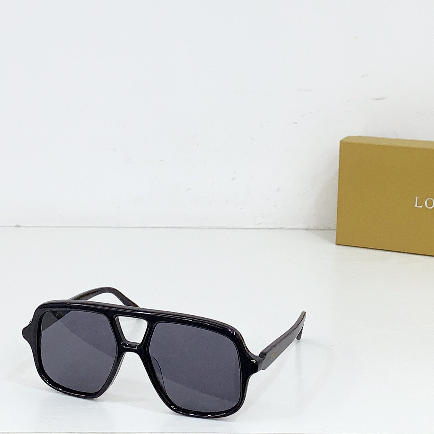 NO:367690,LOEWE MODELLW40161U SIZE47 port 23-glasses sunglasses, glasses, loewe19860909LOEWE MODELLW40161U SIZE47口23-眼镜墨镜太阳镜,眼镜,loewe,glasses