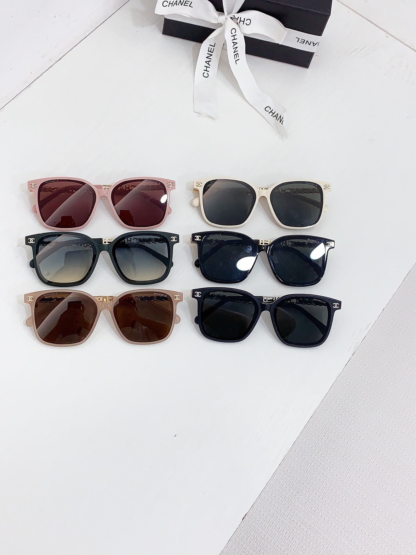 Imagen de todos los colores Modelo: CH6356