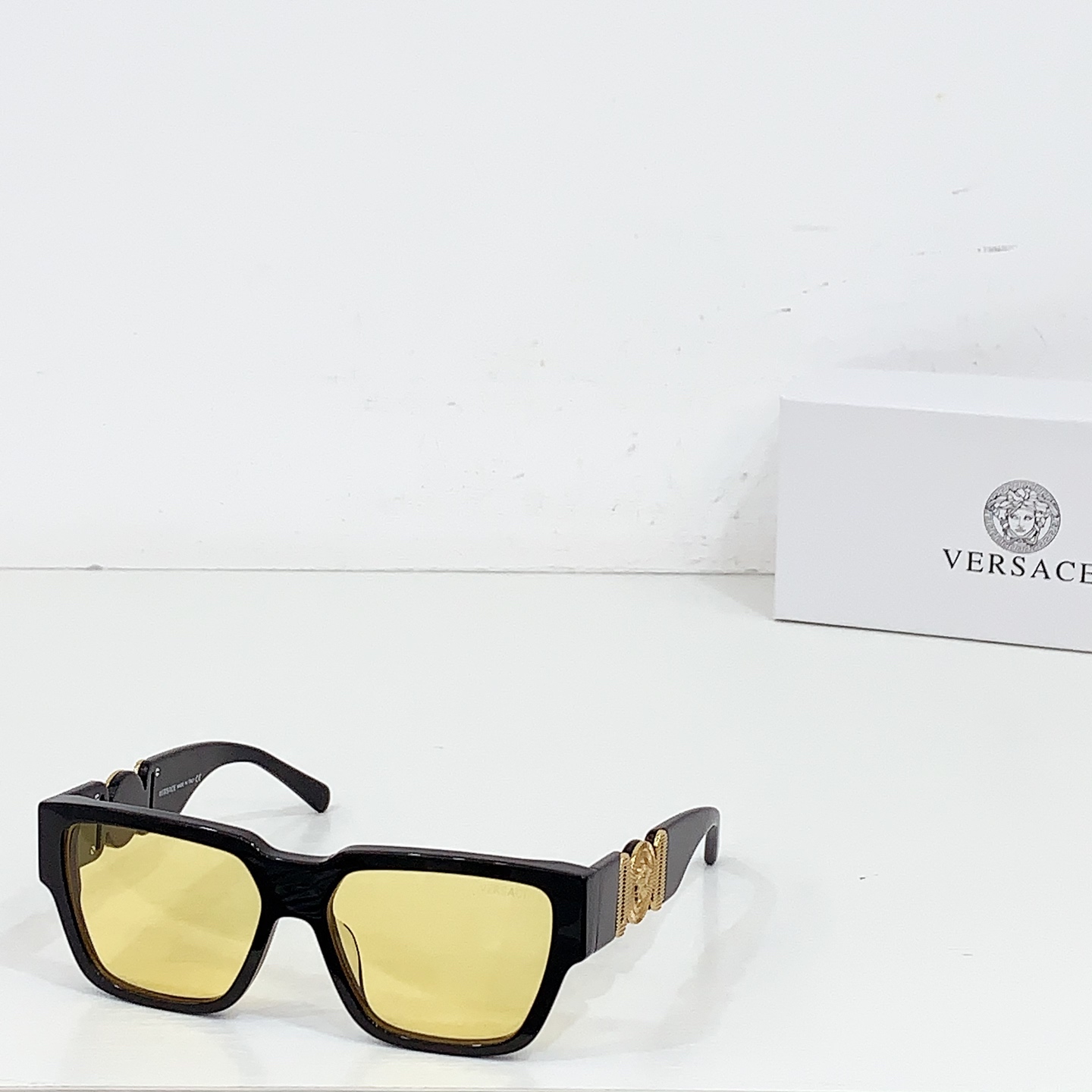 NO:254267,*Fansi* New sunglasses official website synchronized original one-to-one VE4483D, SIZE55 17-Golden metal electroplating, temple clamp metal logo and Medusa head perfectly combine, both highlight the brand charm, quality glasses visible to the naked eye, sunglasses, glasses, versace19860909*范思*新品太阳镜官网同步原版一比一VE4483D,SIZE55口17-金灿灿的金属电镀,镜腿夹金属logo与美杜莎人头完美结合,双双突显品牌魅力 品质肉眼可见眼镜墨镜太阳镜,眼镜,versace,glasses