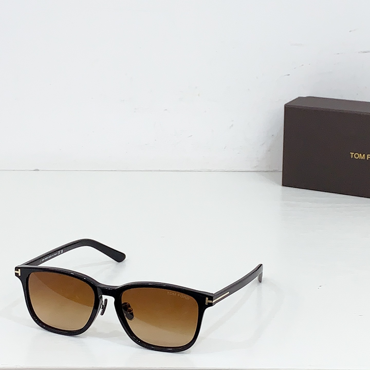 NO:254265,95 TOM FOR* Model:FT Size52-Odd 18-Glasses Sunglasses, Glasses, Tom ford1986090995 TOM FOR* Model:FT Size52口18- 眼镜墨镜太阳镜,眼镜,tom ford,glasses