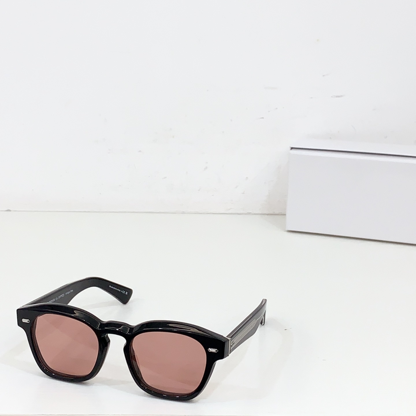 NO:254974,OLIVER PEOPLESMODELOV5521SU SIZE52-Odd 18-Glasses Sunglasses Sunglasses, Glasses19860909OLIVER PEOPLESMODELOV5521SU SIZE52口18-眼镜墨镜太阳镜,眼镜,glasses