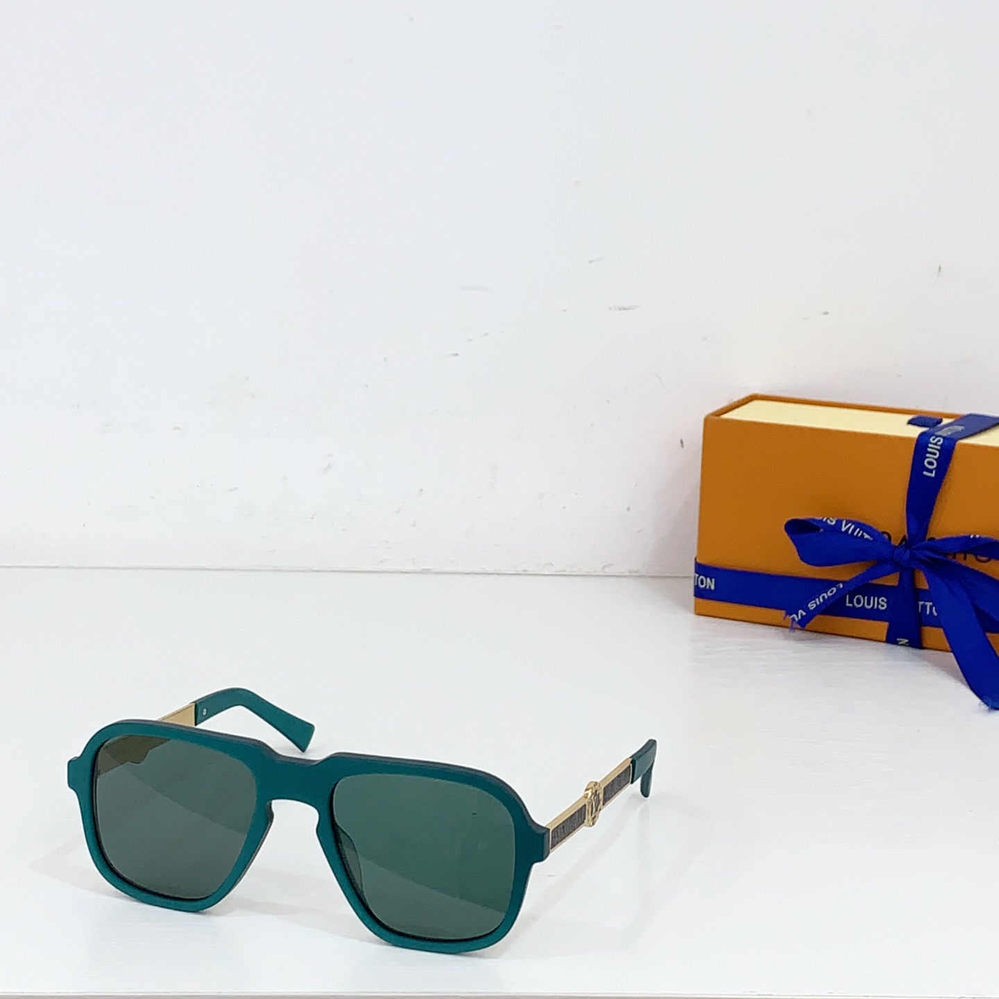 NO:256632,Louis Vuitto* ModZ0102 Size54-22- Glasses sunglasses, glasses, louis vuitton19860909Louis Vuitto* ModZ0102 Size54-22- 眼镜墨镜太阳镜,眼镜,louis vuitton,glasses