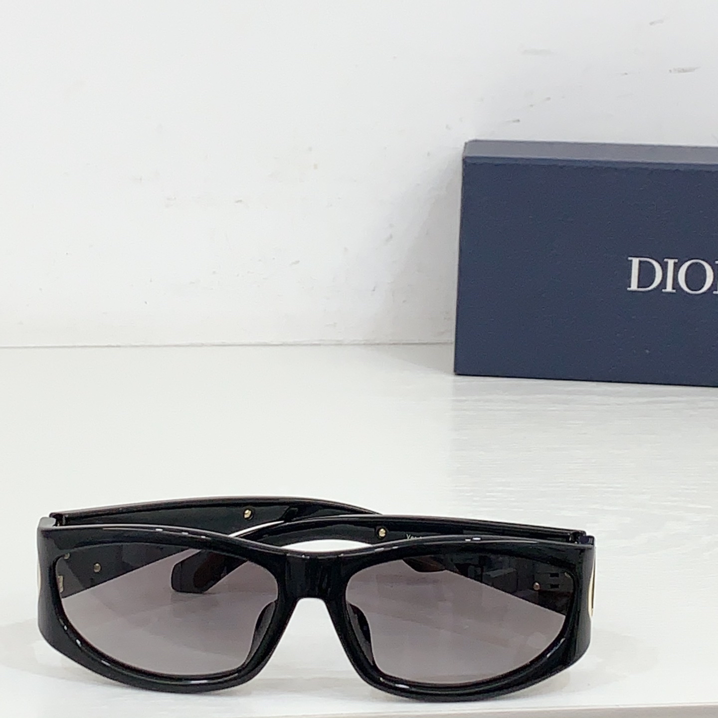 Nueva diadema, imagen de detalle DIO*VERYDIOR S3F