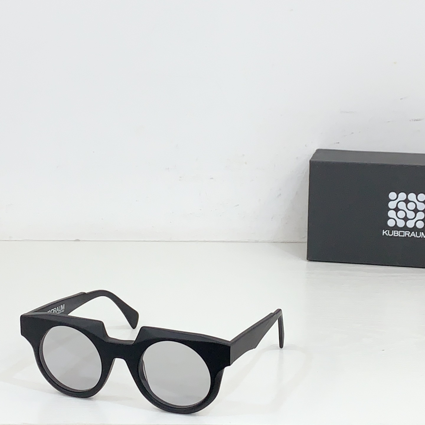 NO:256607,KUB port RAUMMODELMaske U1 SIZE:47 port 25-delivery box~~glasses sunglasses, glasses19860909KUB口RAUMMODELMaske U1 SIZE:47口25-配送盒子～～眼镜墨镜太阳镜,眼镜,glasses