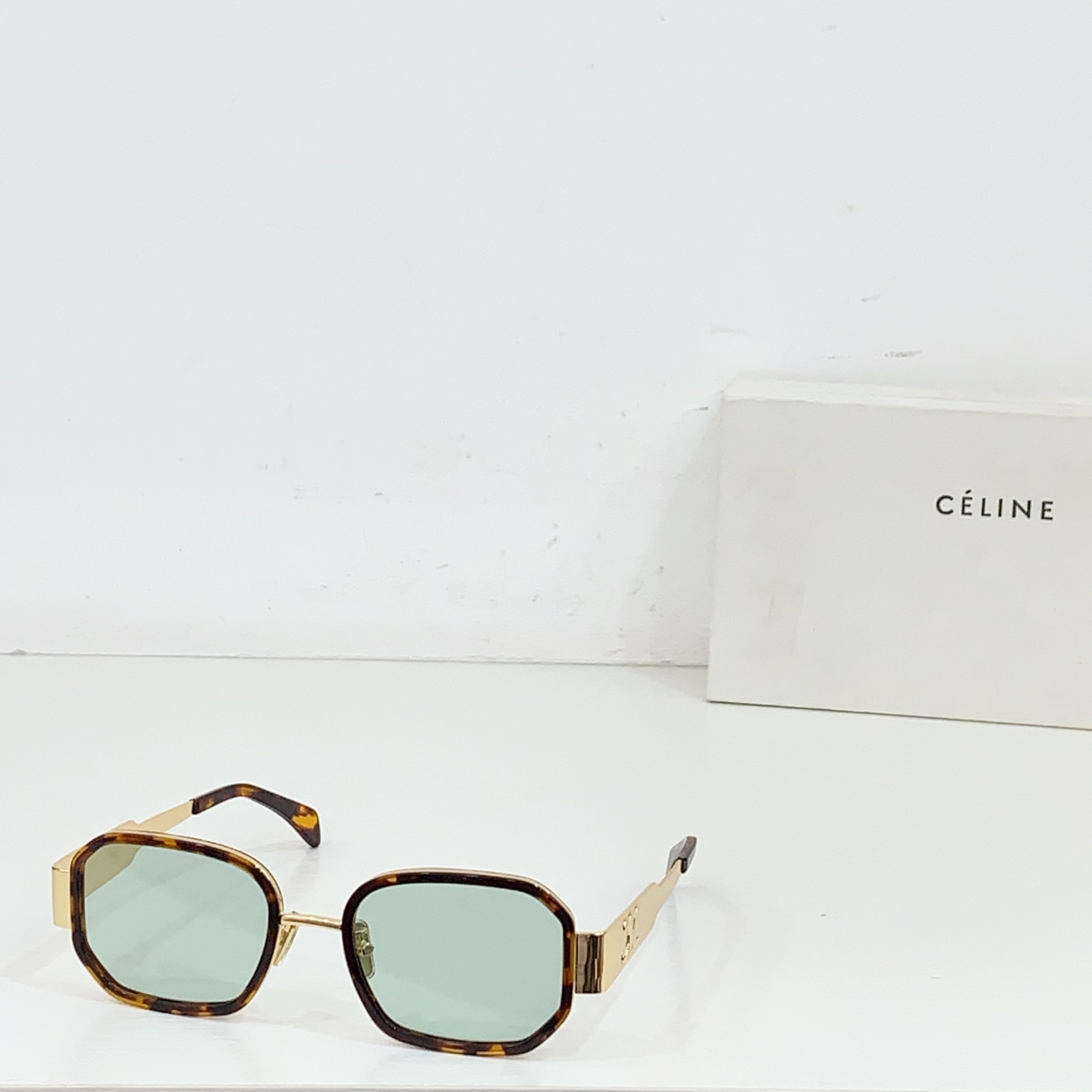 NO:256549,CELIN* MODEL:CL40332F SIZE:52-Odd 22-Glasses, sunglasses, glasses, christian louboutin, celine19860909CELIN* MODEL:CL40332F SIZE:52口22- 眼镜墨镜太阳镜,眼镜,christian louboutin,celine,glasses