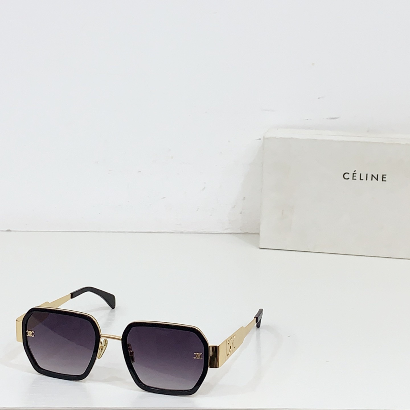 NO:256545,CELIN* MODEL:CL40333F SIZE:53-Odd 21-Glasses, sunglasses, glasses, christian louboutin, celine19860909CELIN* MODEL:CL40333F SIZE:53口21- 眼镜墨镜太阳镜,眼镜,christian louboutin,celine,glasses