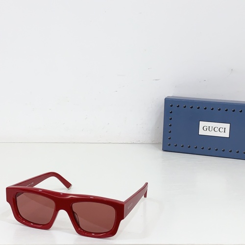 Gucci 1926S25SS Runway Sunglasses - Bold 60s Style, Glossy Frame 1 Gucci 1926S25SS Runway Sunglasses - Bold 60s Style, Glossy Frame