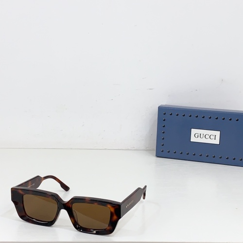 Gucci 1529s Sunglasses with Metal Studs and Enamel Logo - Tortoise 1 Gucci 1529s Sunglasses with Metal Studs and Enamel Logo - Tortoise
