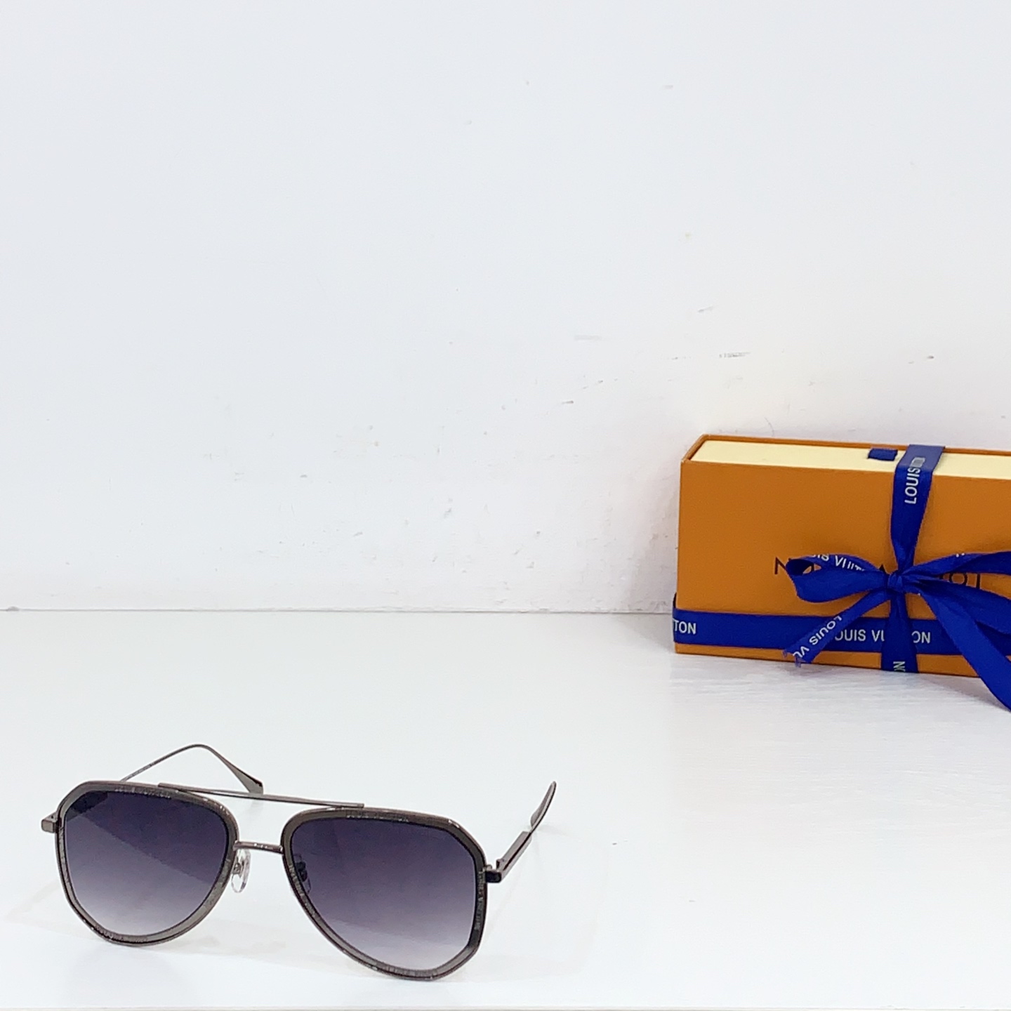 NO:255807,LOUIS VUITTON MODZ1317 Size56-Odd 19-Glasses Sunglasses, Glasses, Louis vuitton19860909LOUIS VUITTON MODZ1317 Size56口19- 眼镜墨镜太阳镜,眼镜,louis vuitton,glasses