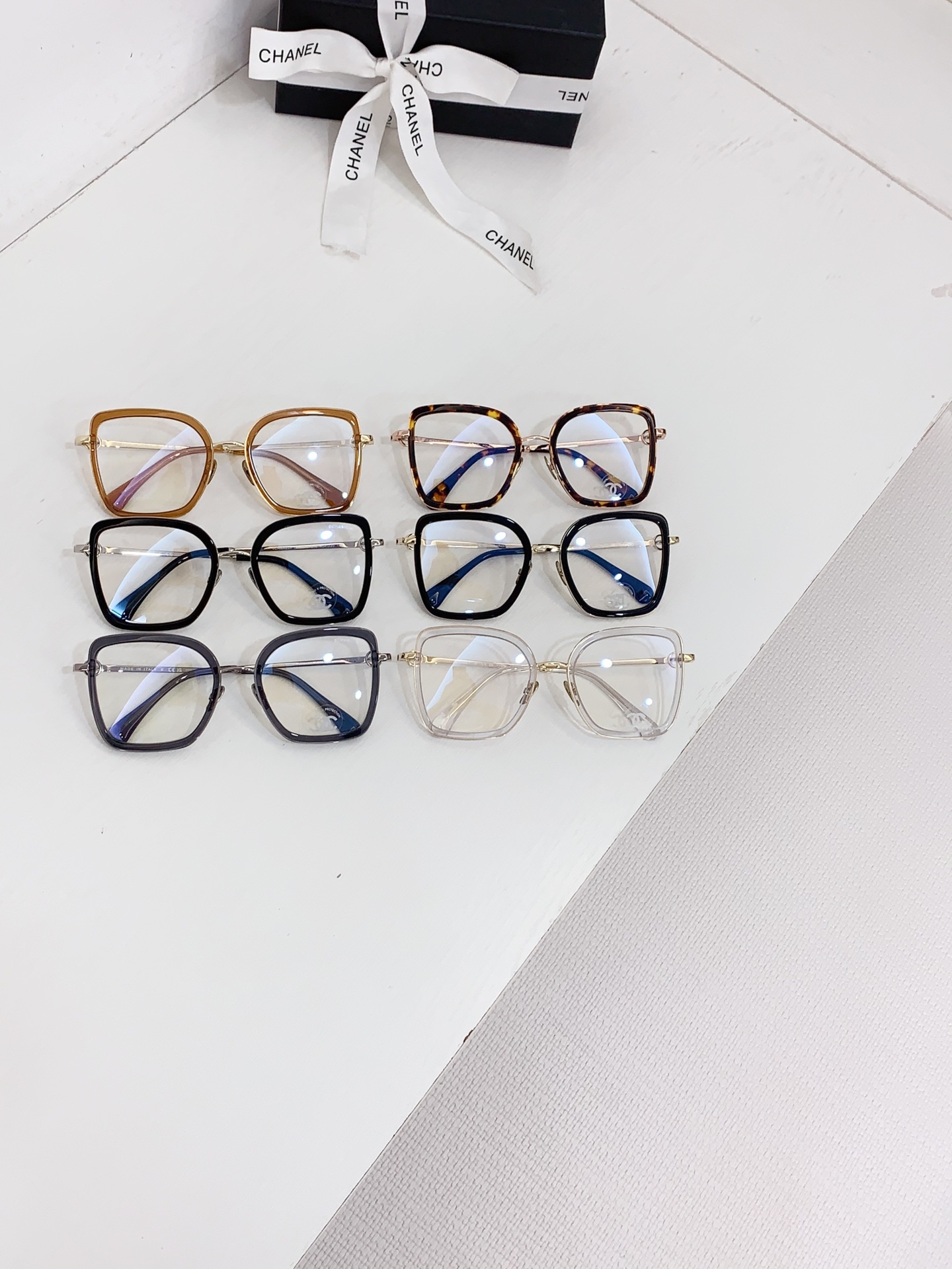 Foto de todos los colores, modelo: CH2222