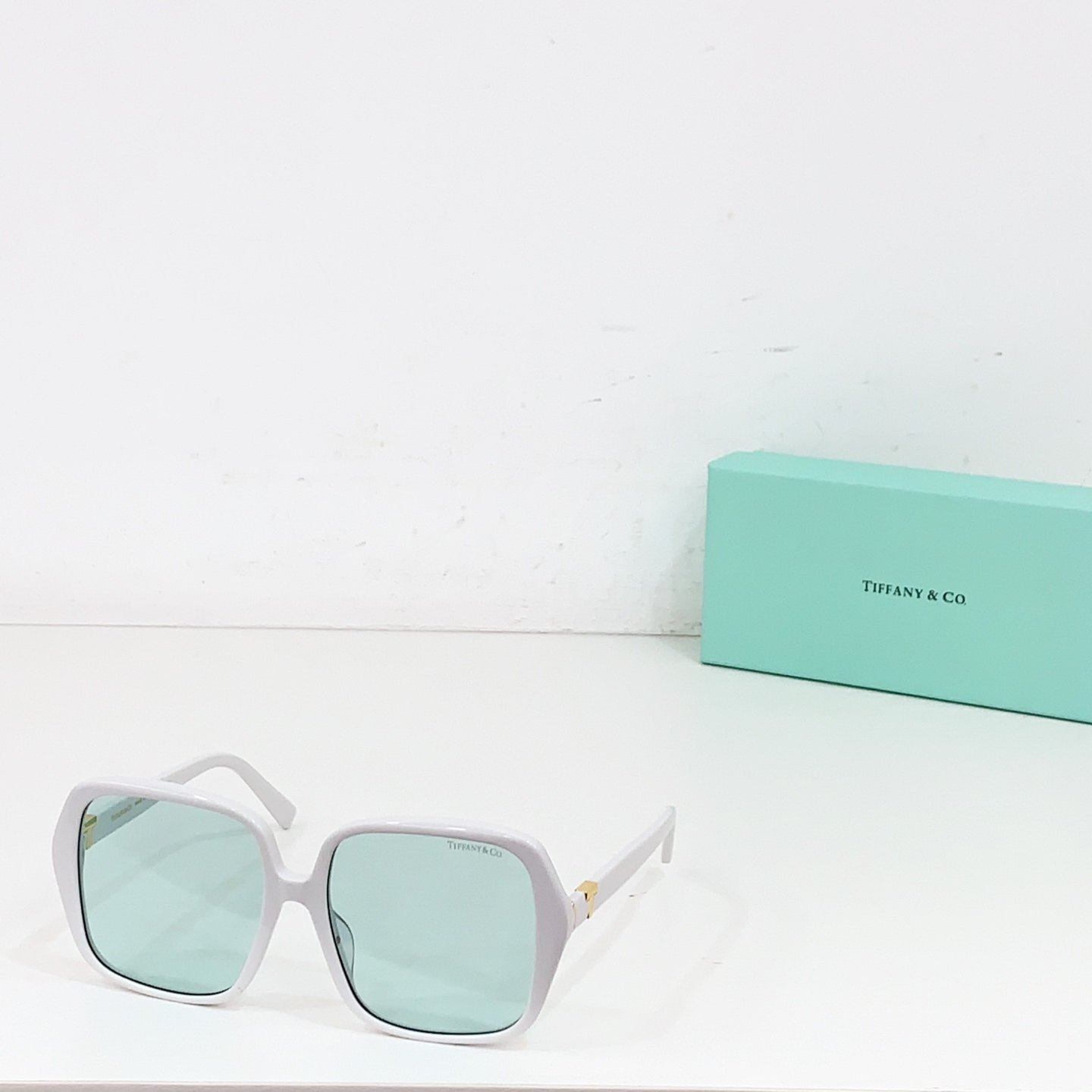 NO:258139,TIFFANY&Co MODELTF4221D SIZE58-Odd 17-Glasses Sunglasses, Glasses, Tom ford19860909TIFFANY&Co MODELTF4221D SIZE58口17- 眼镜墨镜太阳镜,眼镜,tom ford,glasses