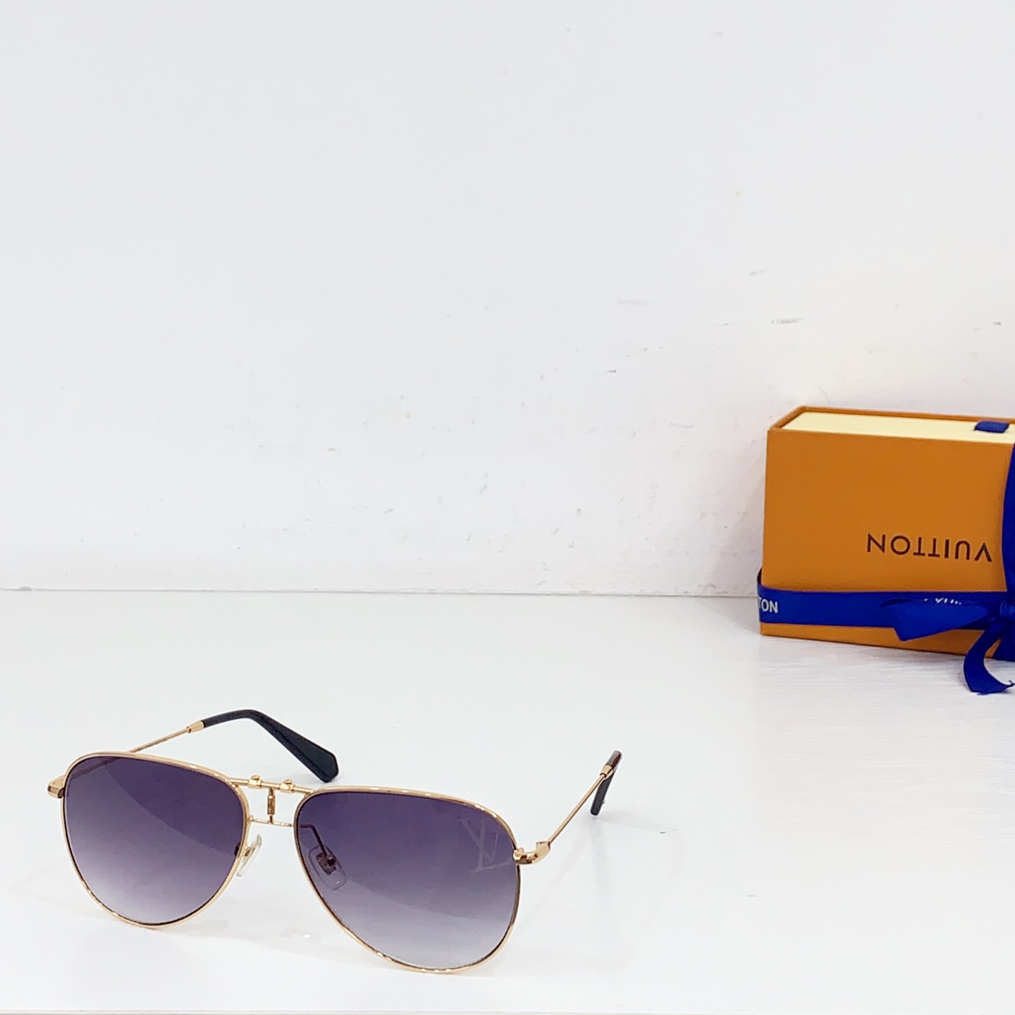 NO:258540,90 LOUIS VUITTO* MODELZ1383U SIZE65 port 17-146 glasses sunglasses sunglasses, glasses, louis vuitton1986090990 LOUIS VUITTO* MODELZ1383U SIZE65口17-146 眼镜墨镜太阳镜,眼镜,louis vuitton,glasses